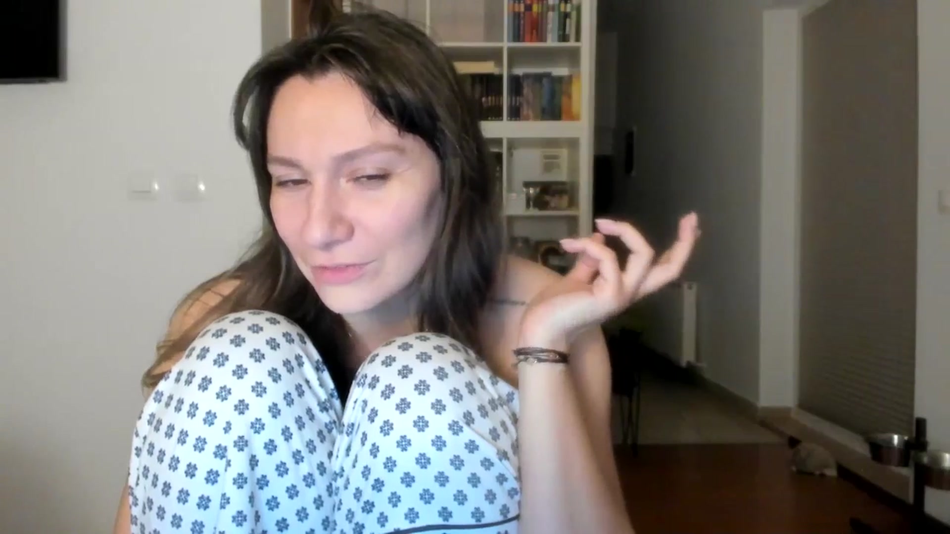Gallery image thumbnail from ItsEvie's myfreecams stream on, 10/15/2025, 24:12 image 19 of 20