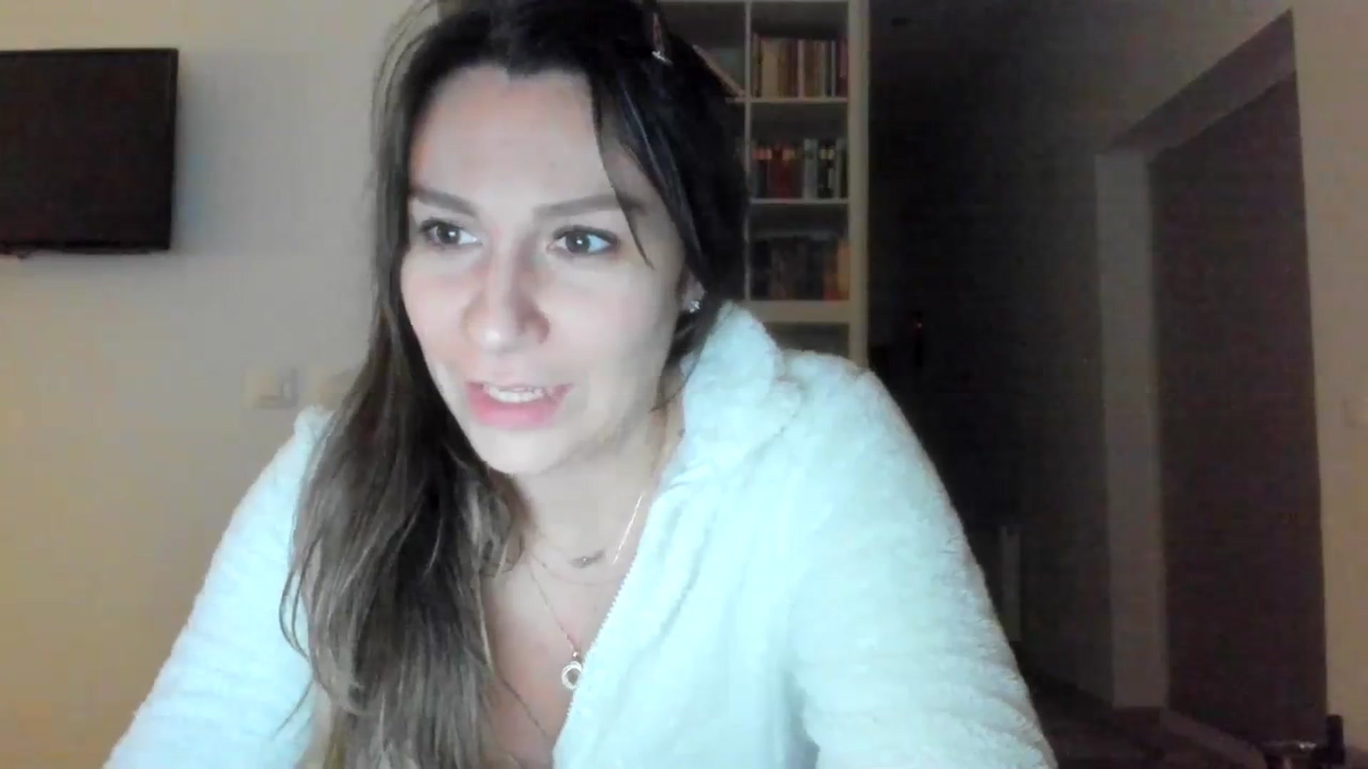 Gallery image thumbnail from ItsEvie's myfreecams stream on, 10/16/2025, 22:26 image 11 of 20
