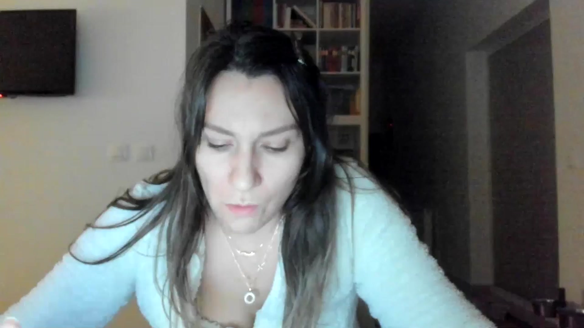 Gallery image thumbnail from ItsEvie's myfreecams stream on, 10/17/2025, 24:23 image 6 of 20
