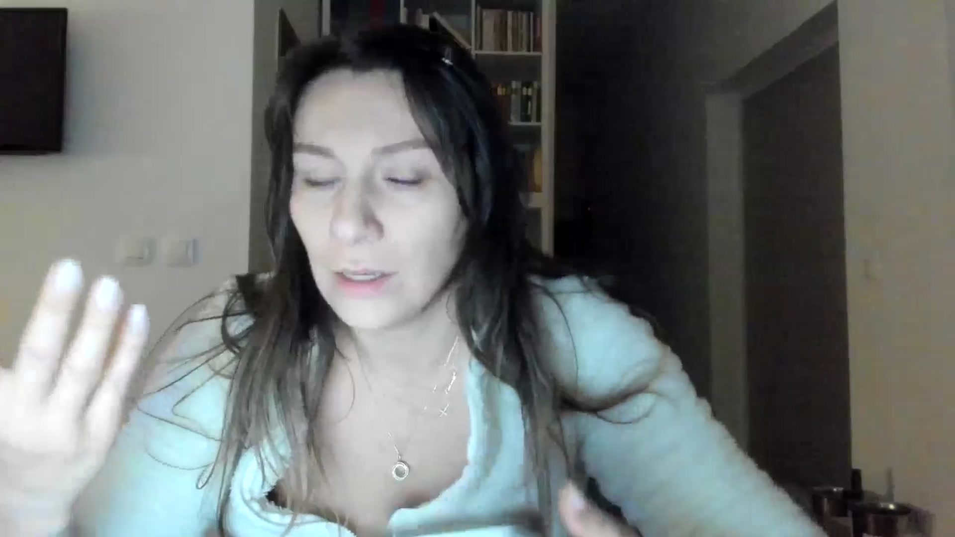 Gallery image thumbnail from ItsEvie's myfreecams stream on, 10/17/2025, 24:23 image 11 of 20