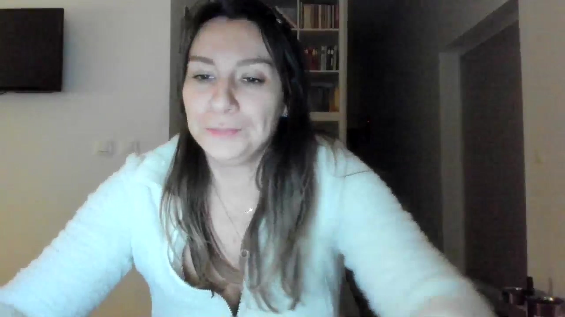 Gallery image thumbnail from ItsEvie's myfreecams stream on, 10/17/2025, 24:23 image 7 of 20