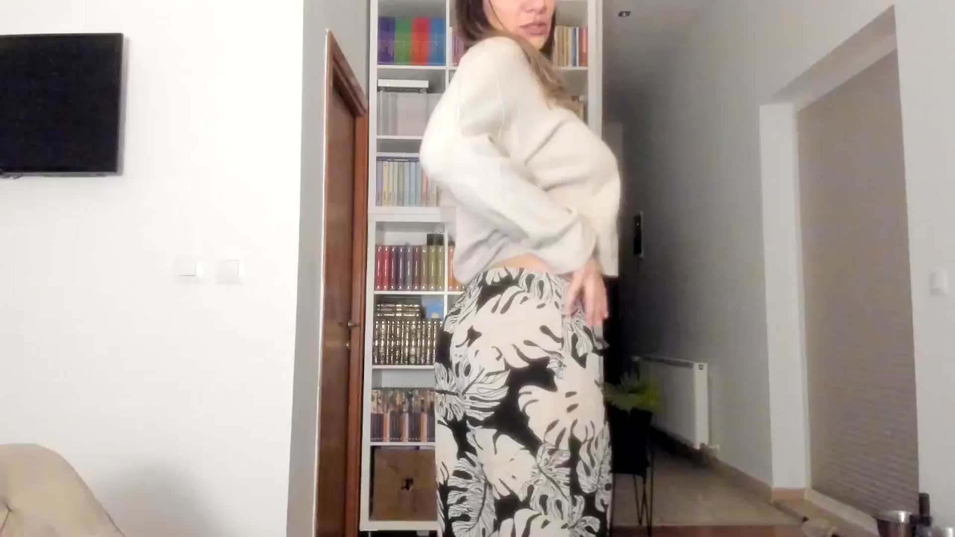 Gallery image thumbnail from ItsEvie's myfreecams stream on, 10/17/2025, 23:37 image 5 of 20