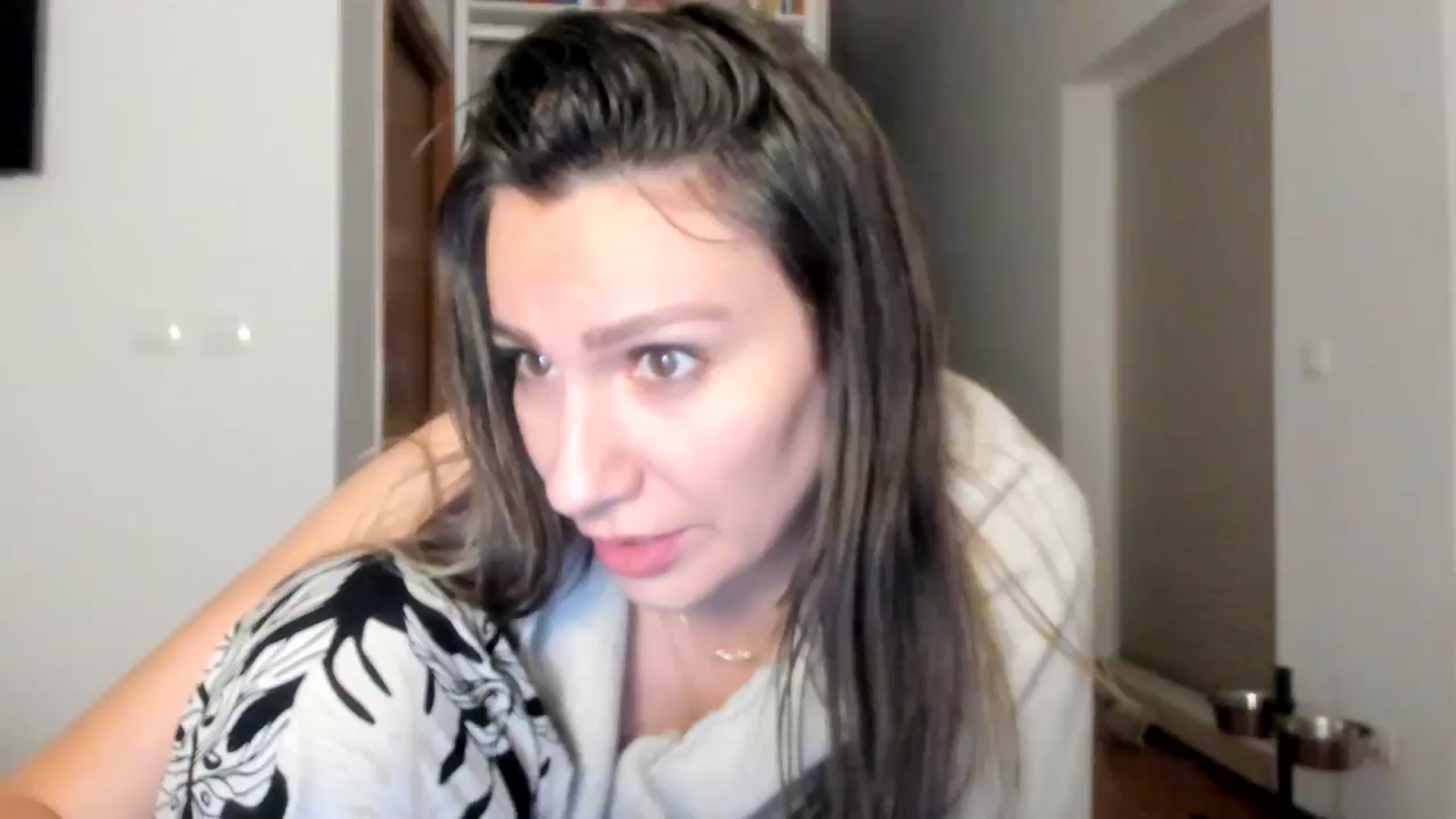 Gallery image thumbnail from ItsEvie's myfreecams stream on, 10/18/2025, 24:01 image 16 of 20