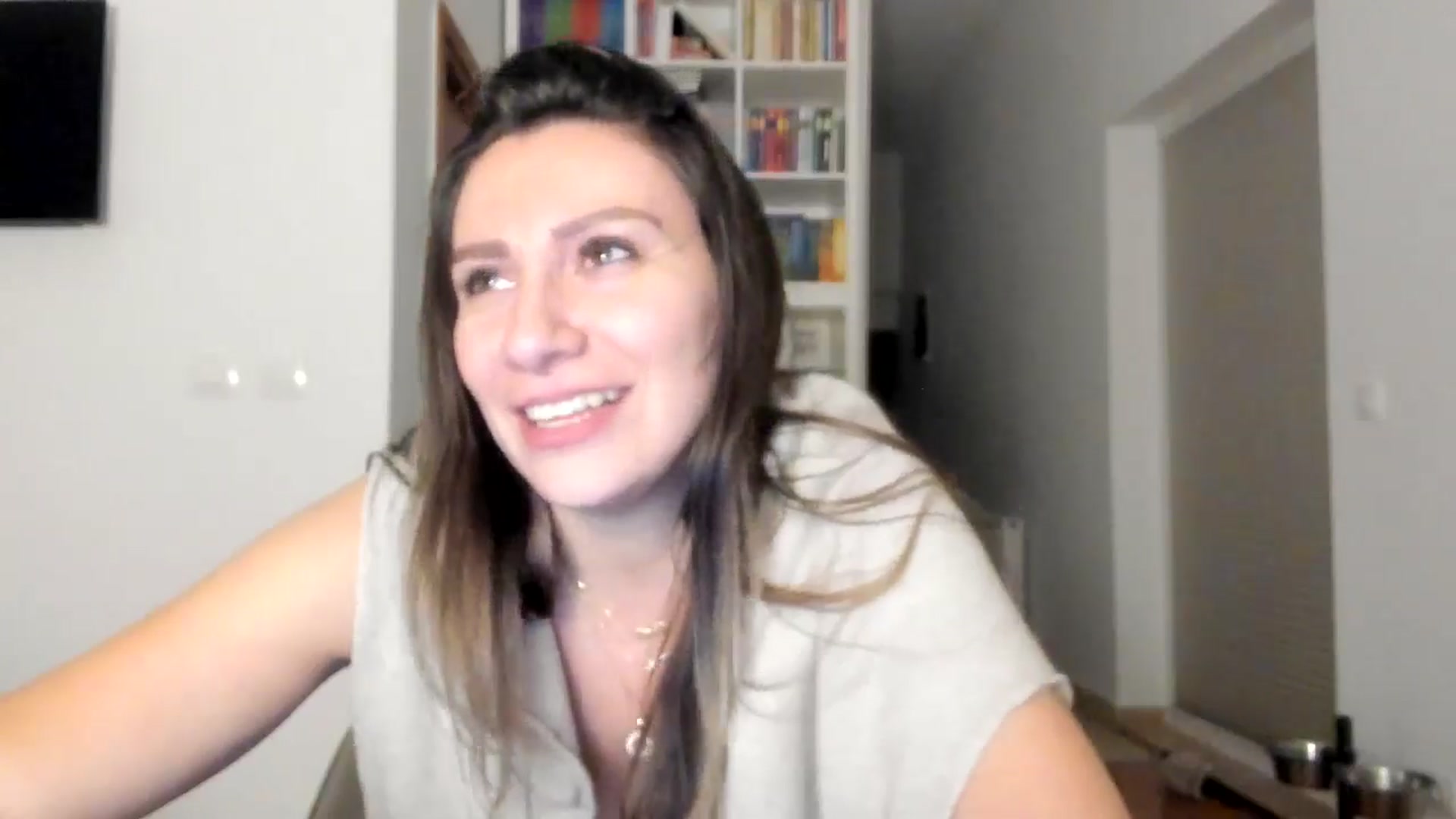 Gallery image thumbnail from ItsEvie's myfreecams stream on, 10/18/2025, 24:01 image 10 of 20