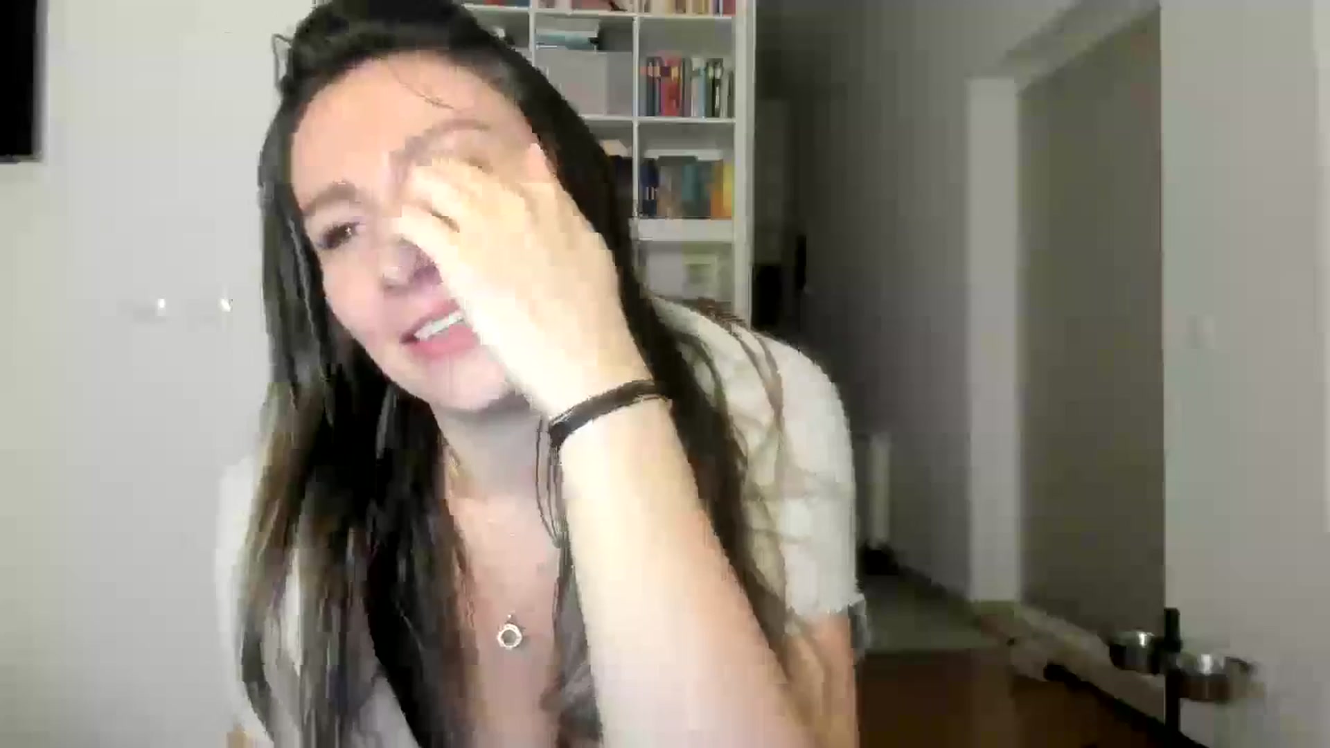 Gallery image thumbnail from ItsEvie's myfreecams stream on, 10/18/2025, 24:01 image 18 of 20