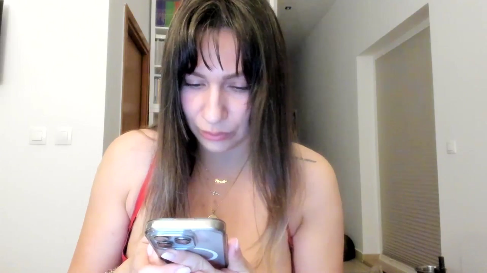 Gallery image thumbnail from ItsEvie's myfreecams stream on, 10/19/2025, 22:16 image 7 of 20