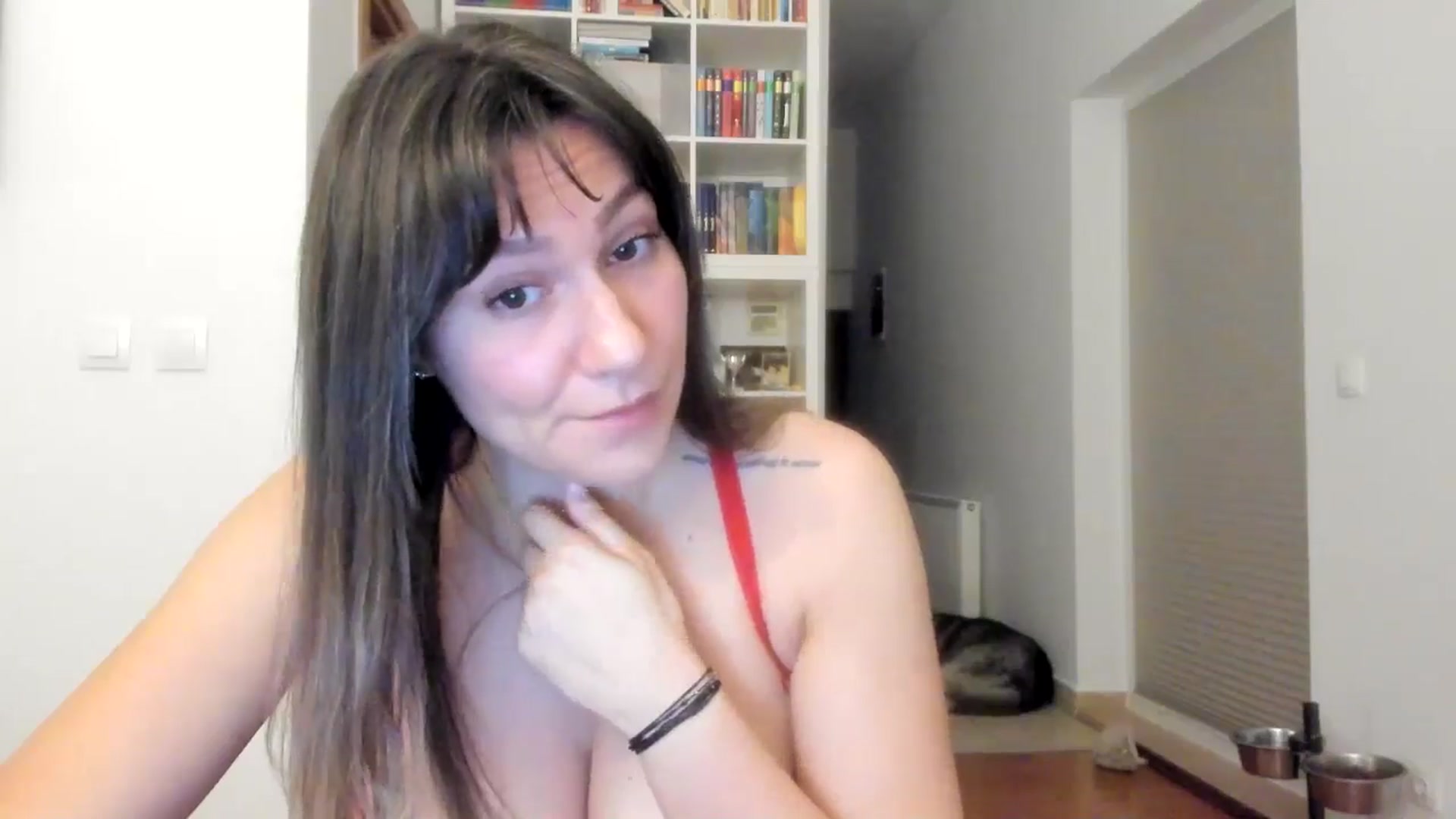 Gallery image thumbnail from ItsEvie's myfreecams stream on, 10/19/2025, 22:16 image 10 of 20