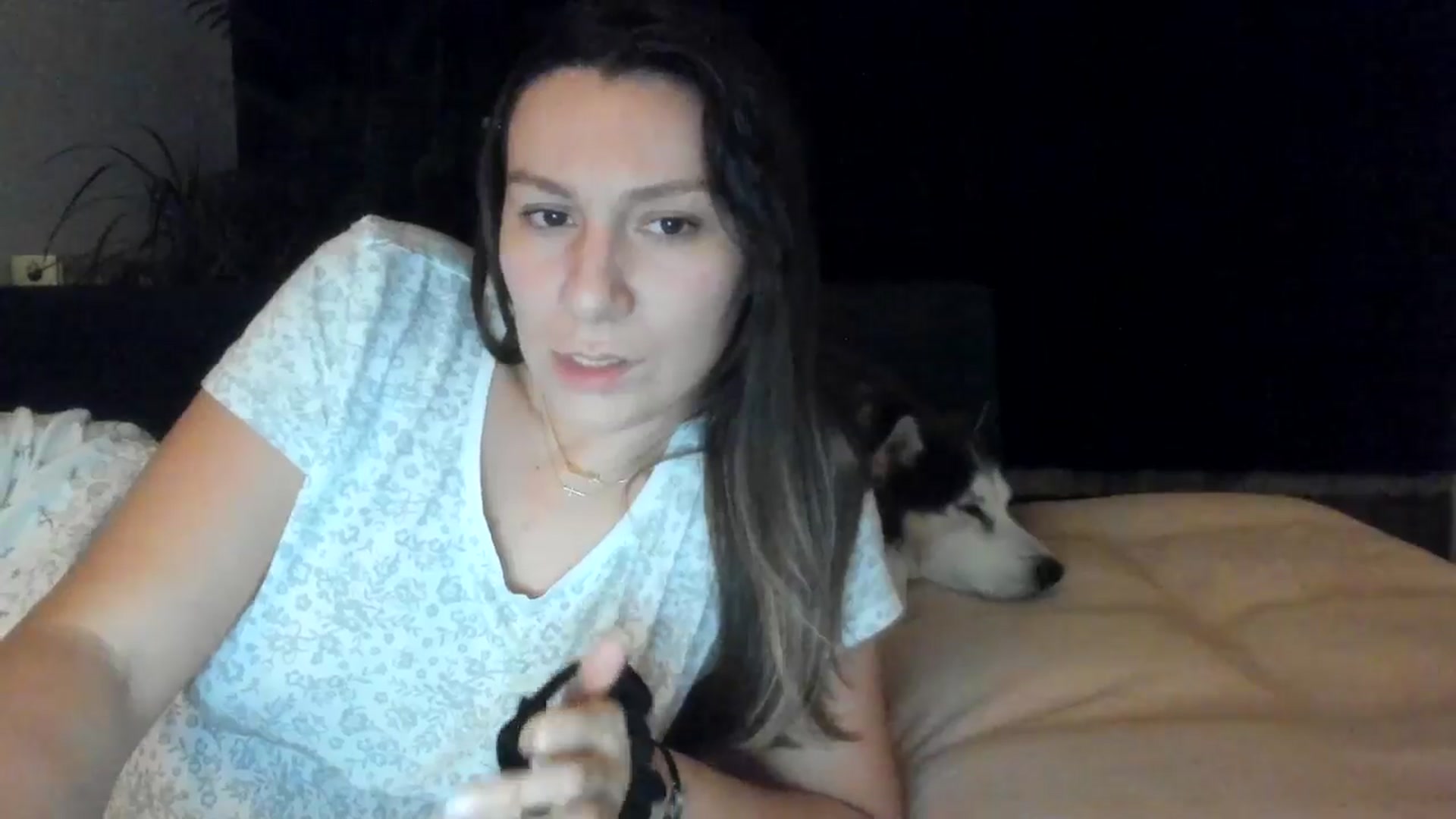 Gallery image thumbnail from ItsEvie's myfreecams stream on, 10/21/2025, 23:43 image 13 of 20