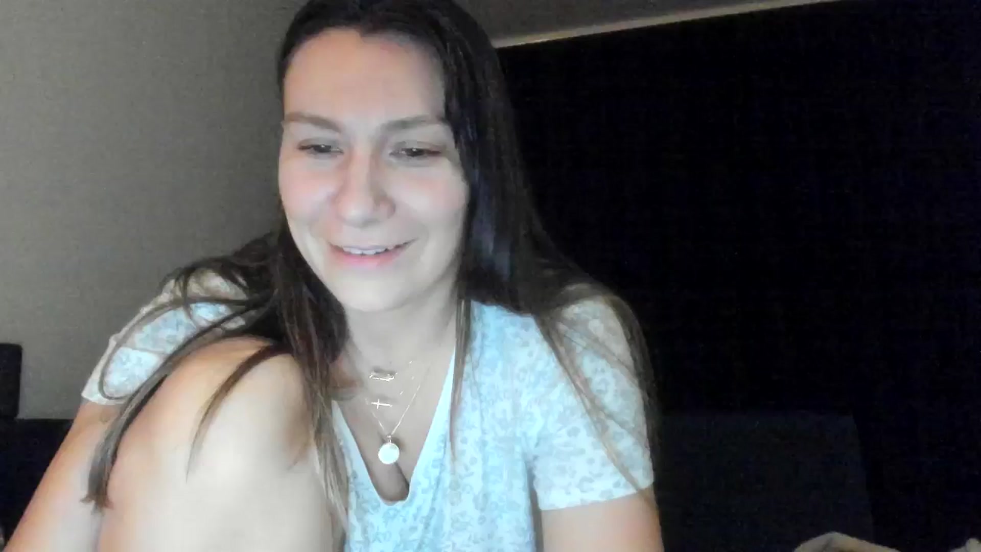 Gallery image thumbnail from ItsEvie's myfreecams stream on, 10/21/2025, 23:43 image 9 of 20