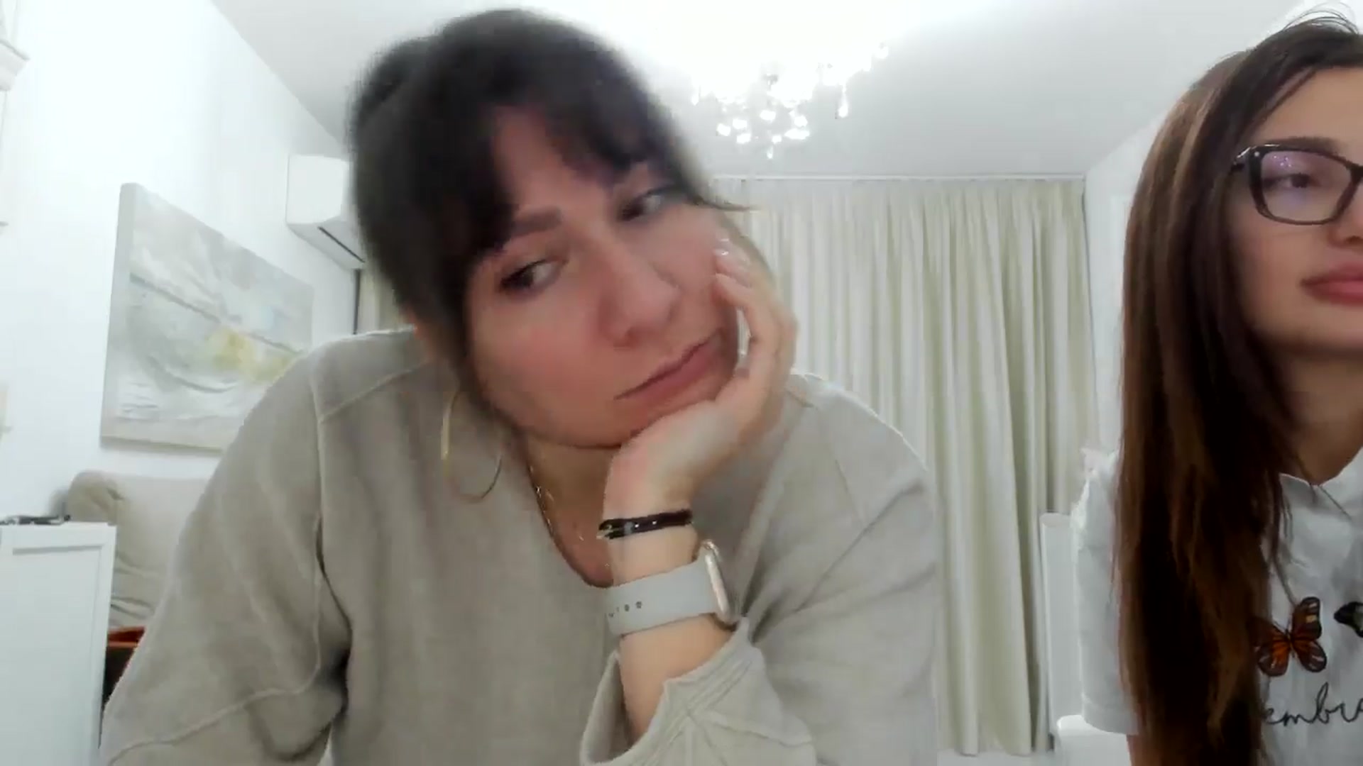Gallery image thumbnail from ItsEvie's myfreecams stream on, 10/30/2025, 24:03 image 14 of 20