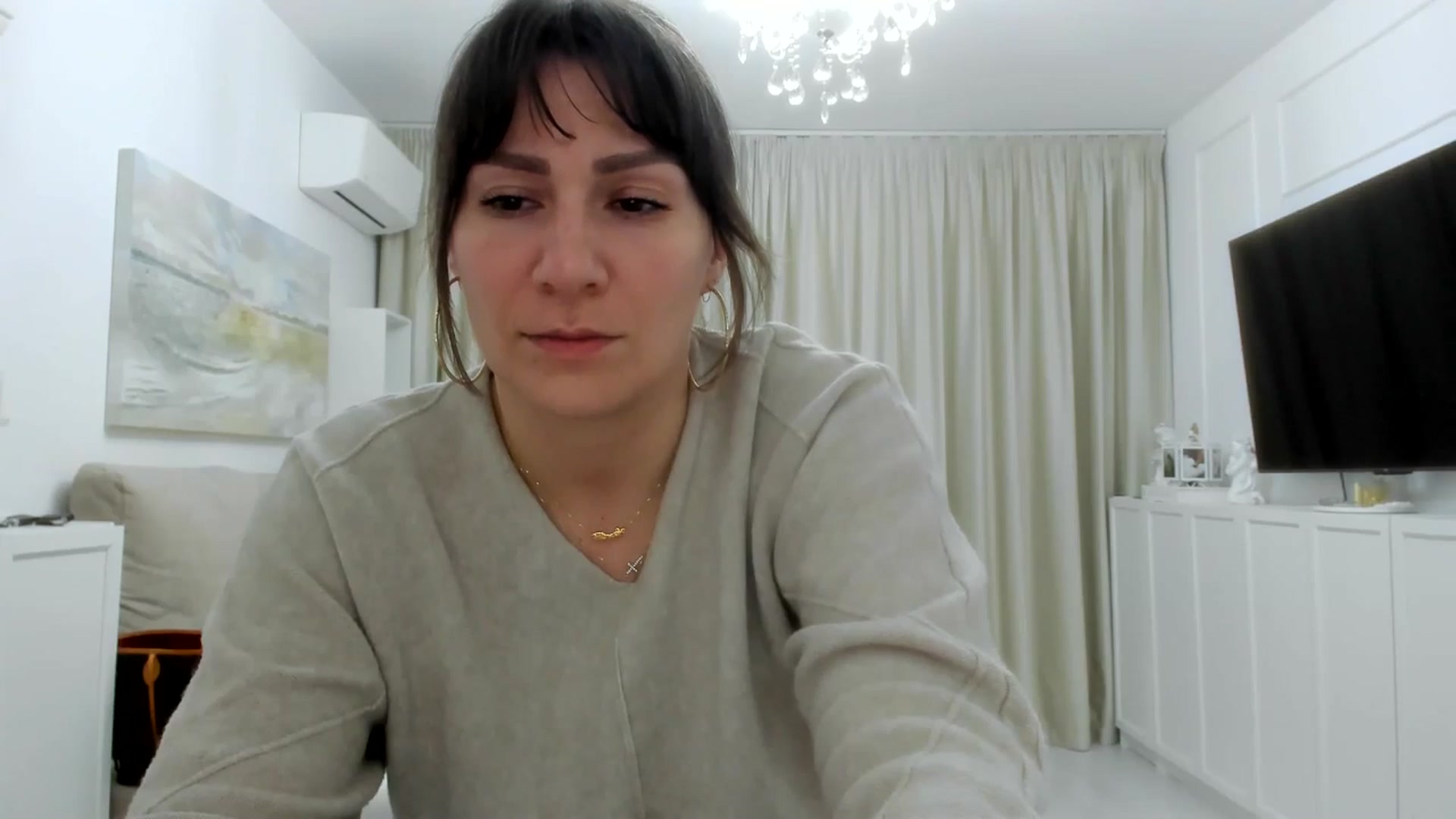 Gallery image thumbnail from ItsEvie's myfreecams stream on, 10/30/2025, 24:03 image 20 of 20