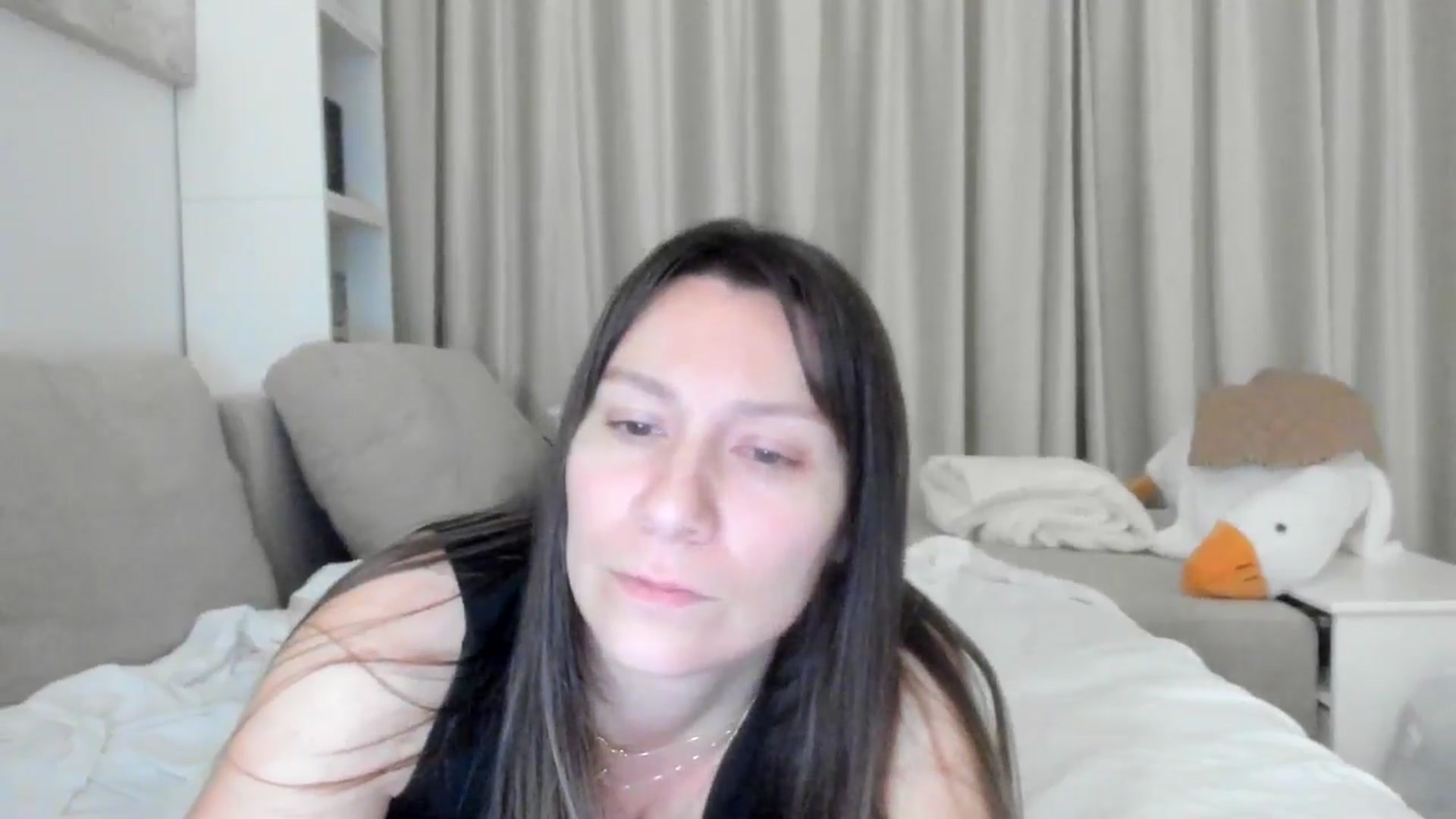 Gallery image thumbnail from ItsEvie's myfreecams stream on, 11/06/2025, 01:38 image 12 of 20