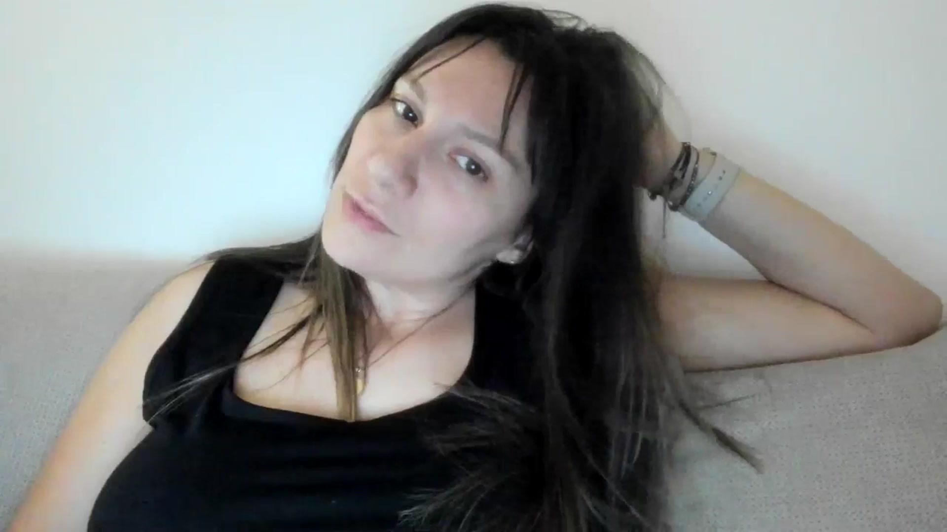 Gallery image thumbnail from ItsEvie's myfreecams stream on, 11/06/2025, 01:38 image 8 of 20