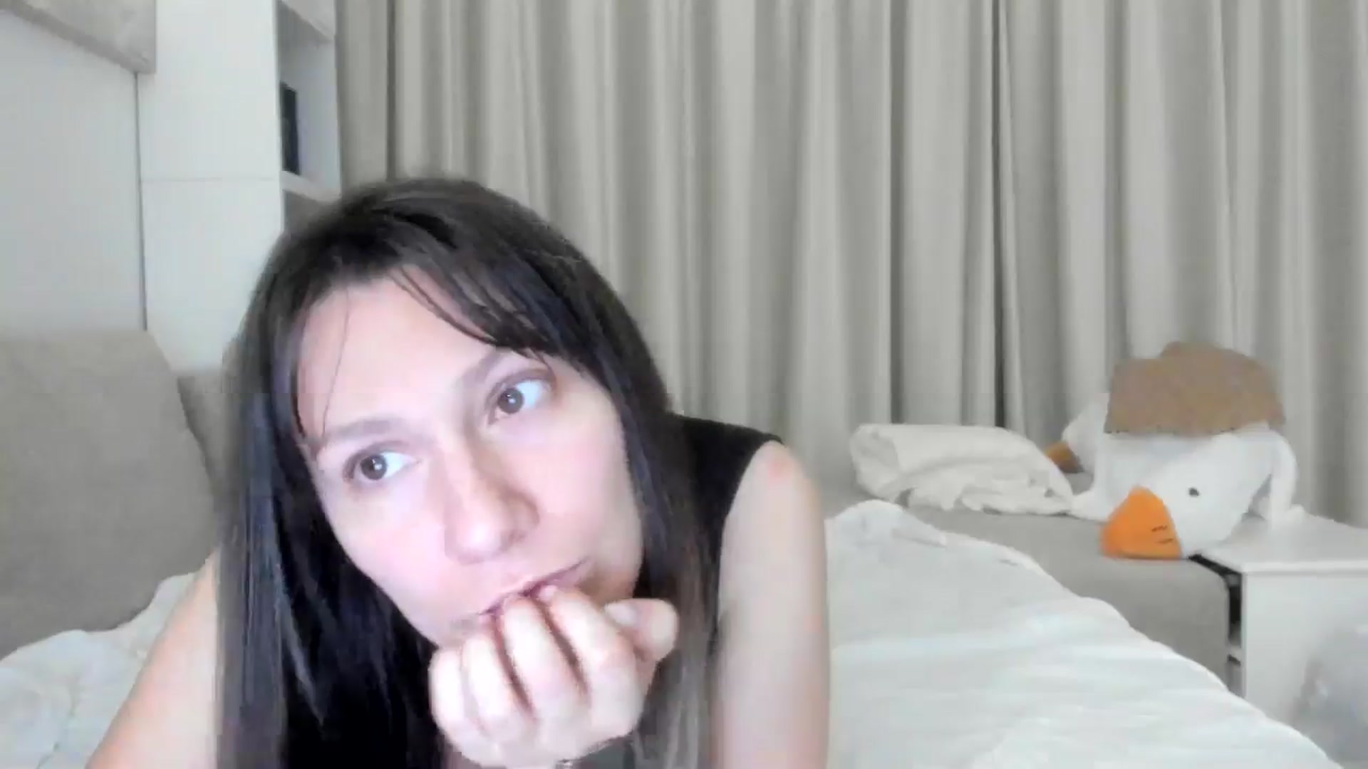 Gallery image thumbnail from ItsEvie's myfreecams stream on, 11/06/2025, 01:38 image 13 of 20