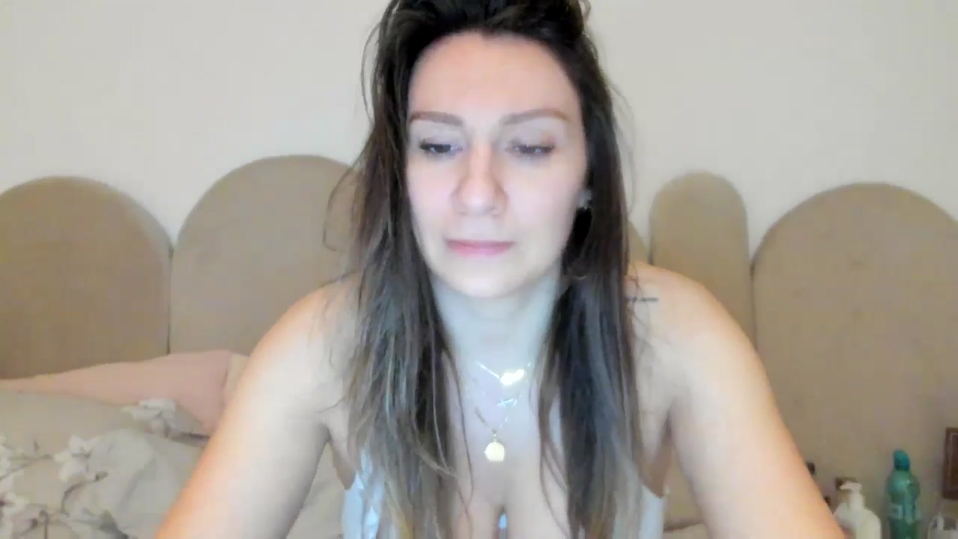 Gallery image thumbnail from ItsEvie's myfreecams stream on, 11/19/2025, 21:44 image 14 of 20
