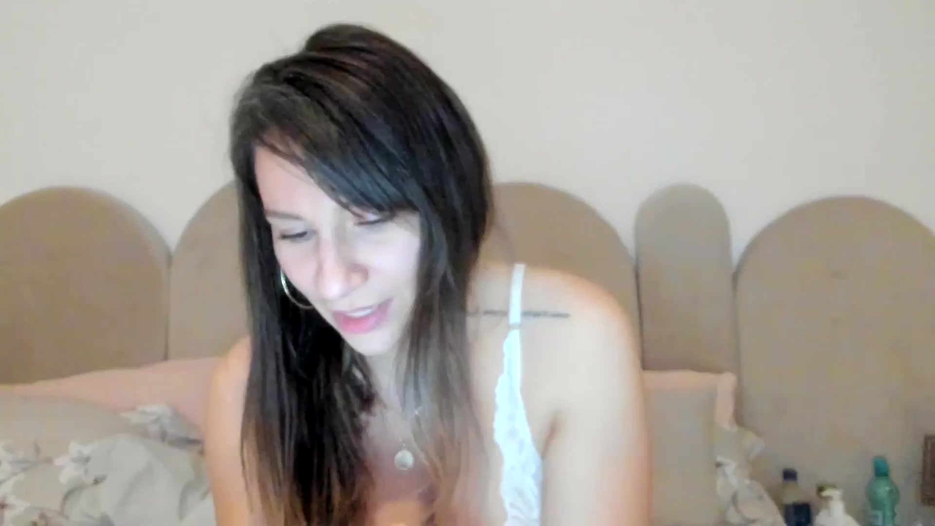 Gallery image thumbnail from ItsEvie's myfreecams stream on, 11/19/2025, 21:44 image 5 of 20
