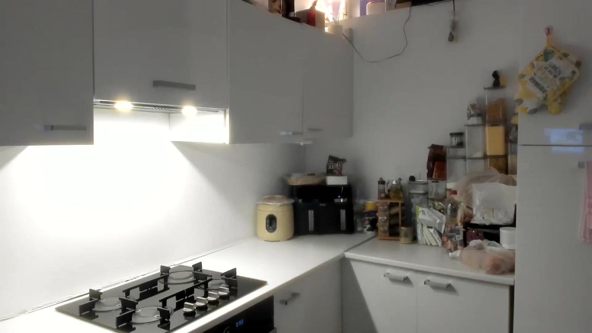 Gallery image thumbnail from ItsEvie's myfreecams stream on, 11/28/2025, 24:30 image 13 of 20