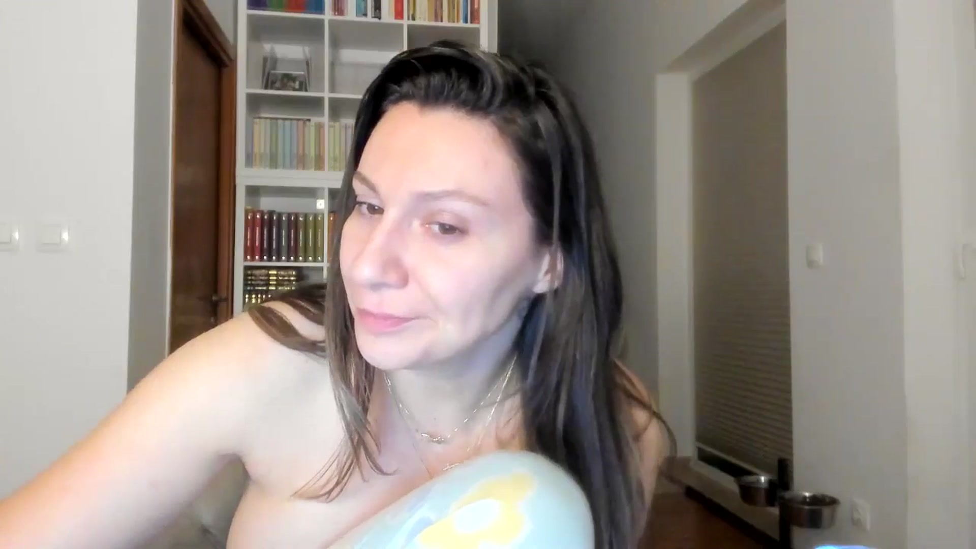 Gallery image thumbnail from ItsEvie's myfreecams stream on, 11/28/2025, 24:30 image 16 of 20