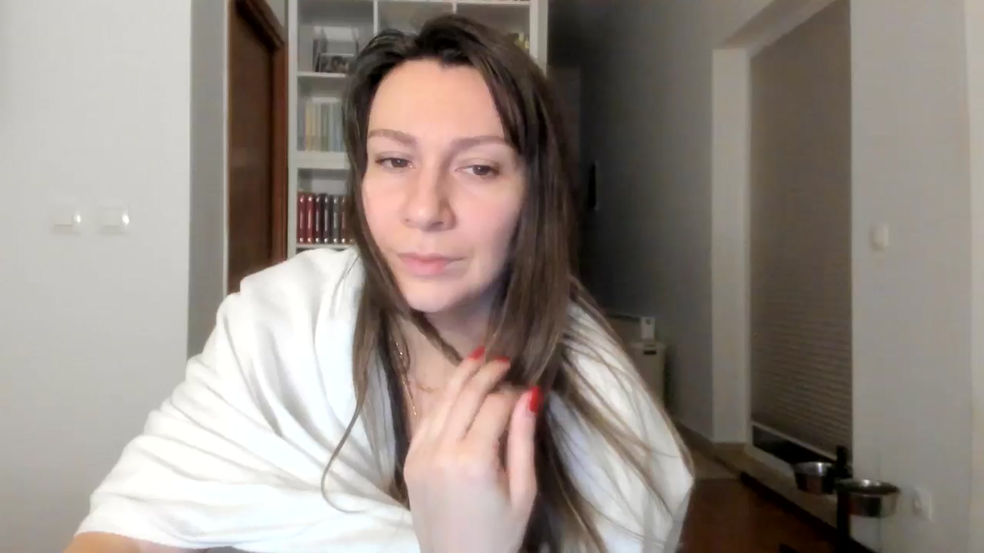 Gallery image thumbnail from ItsEvie's myfreecams stream on, 12/01/2025, 24:21 image 18 of 20