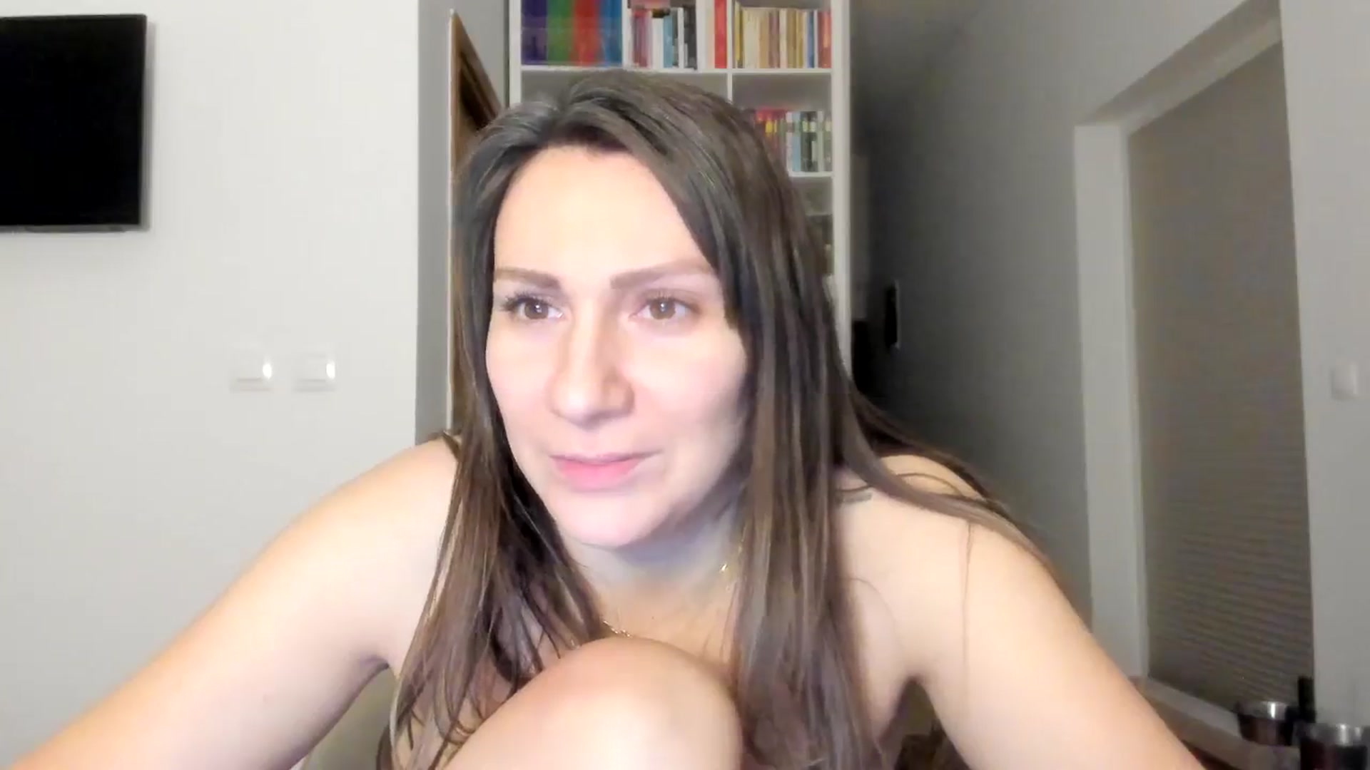 Gallery image thumbnail from ItsEvie's myfreecams stream on, 12/03/2025, 01:03 image 14 of 20