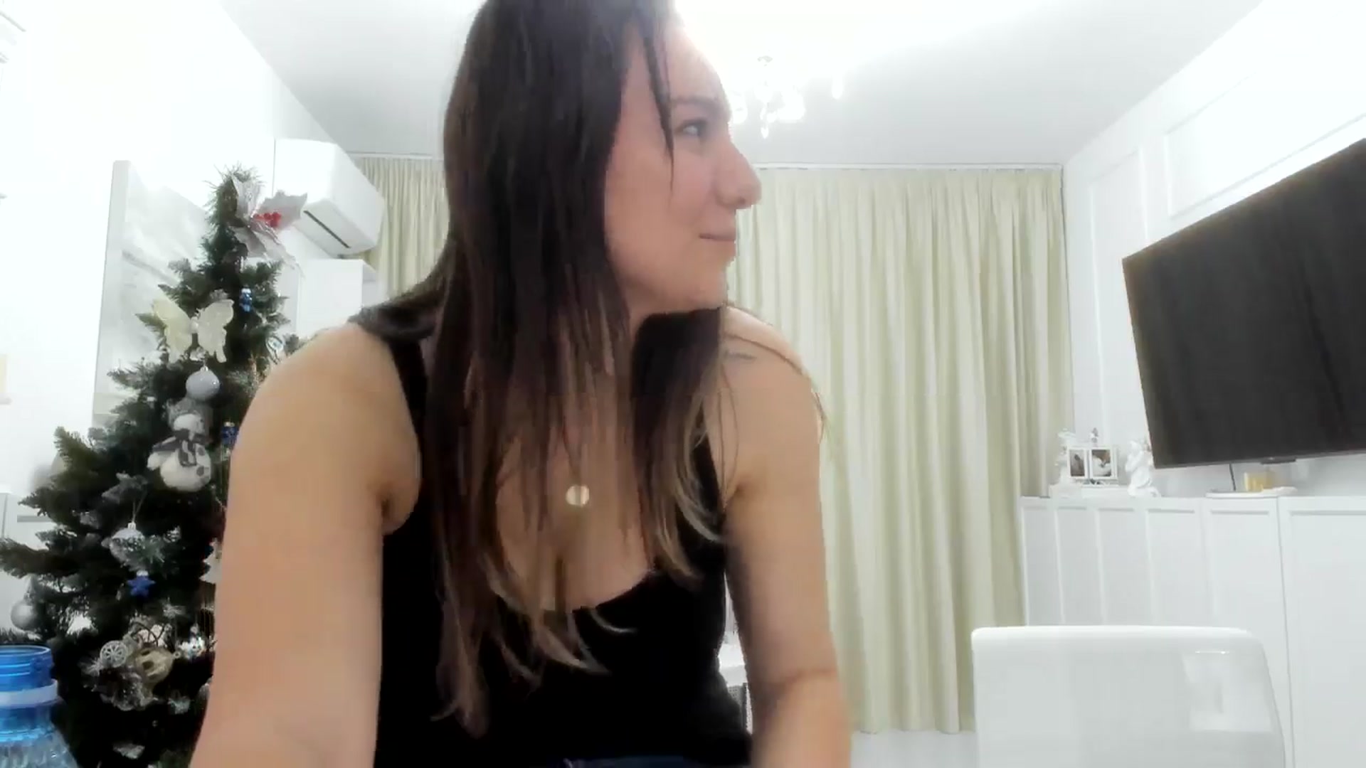 Gallery image thumbnail from ItsEvie's myfreecams stream on, 12/17/2025, 17:16 image 5 of 20