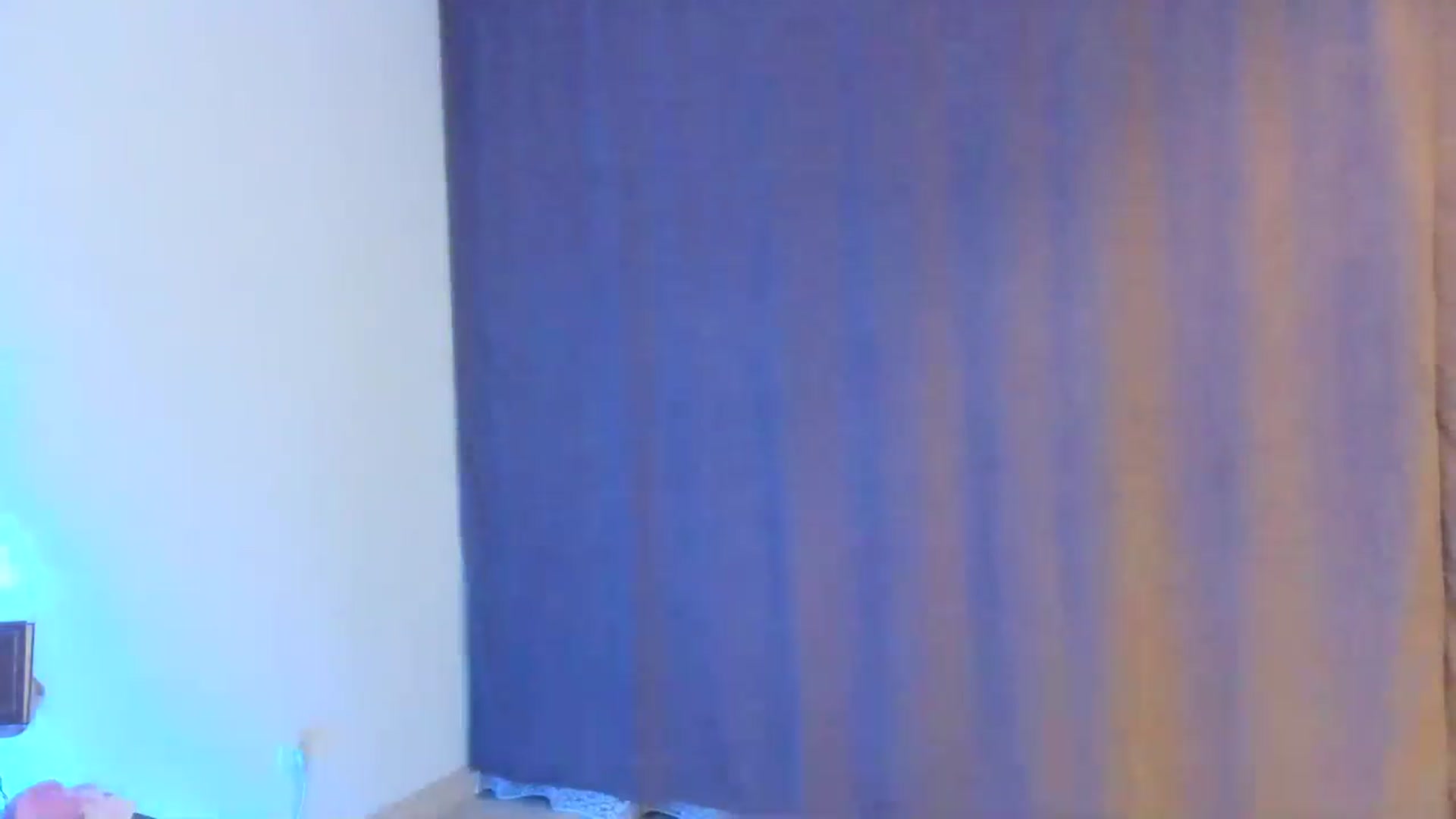 Gallery image thumbnail from ItsEvie's myfreecams stream on, 12/29/2025, 20:43 image 2 of 20