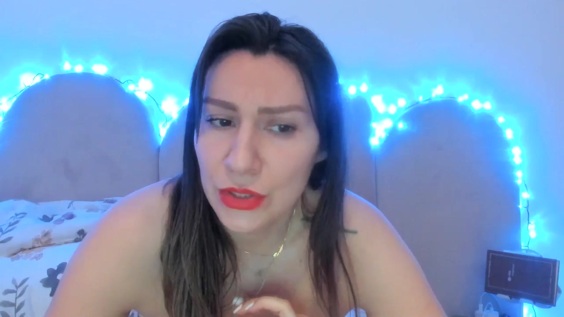Gallery image thumbnail from ItsEvie's myfreecams stream on, 12/29/2025, 21:40 image 5 of 20