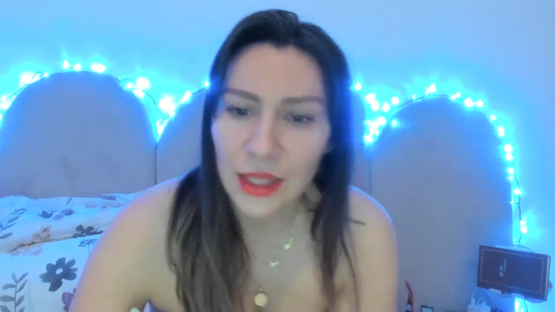 Gallery image thumbnail from ItsEvie's myfreecams stream on, 12/29/2025, 21:40 image 6 of 20