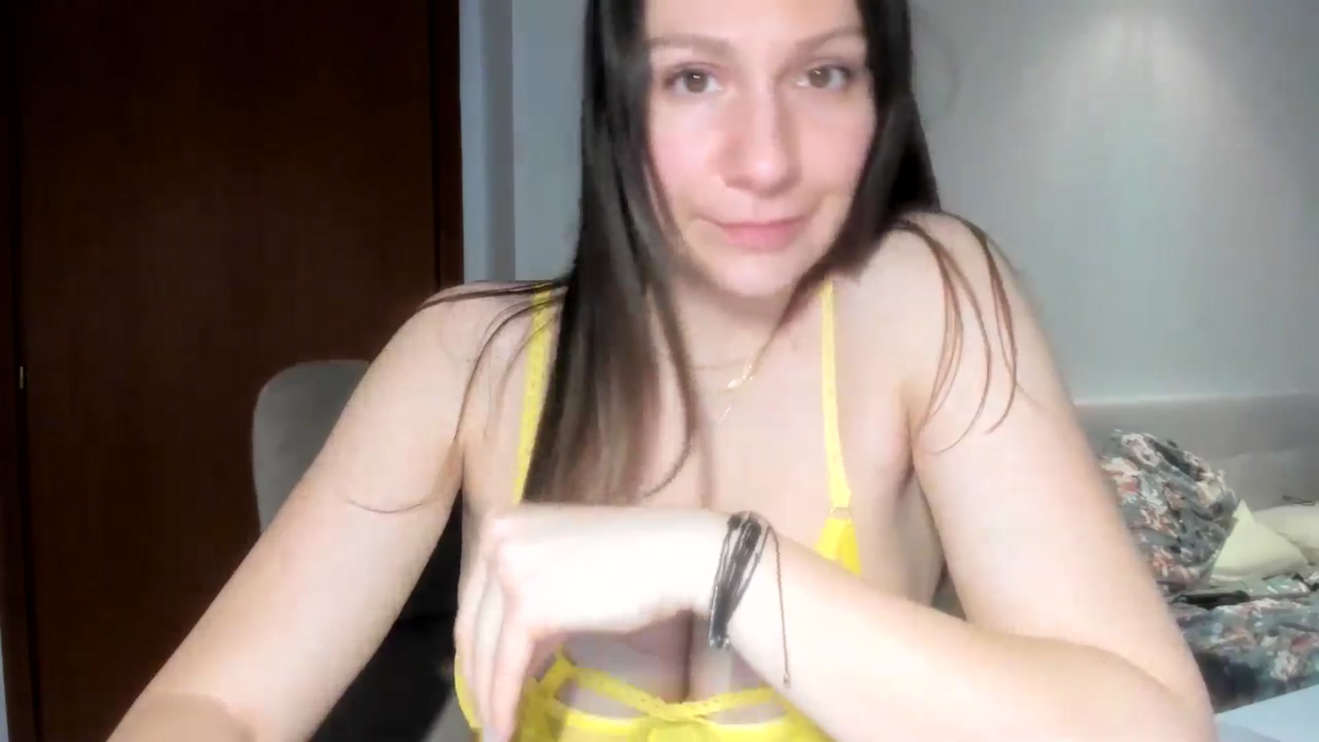 Gallery image thumbnail from ItsEvie's myfreecams stream on, 01/18/2026, 23:01 image 7 of 20