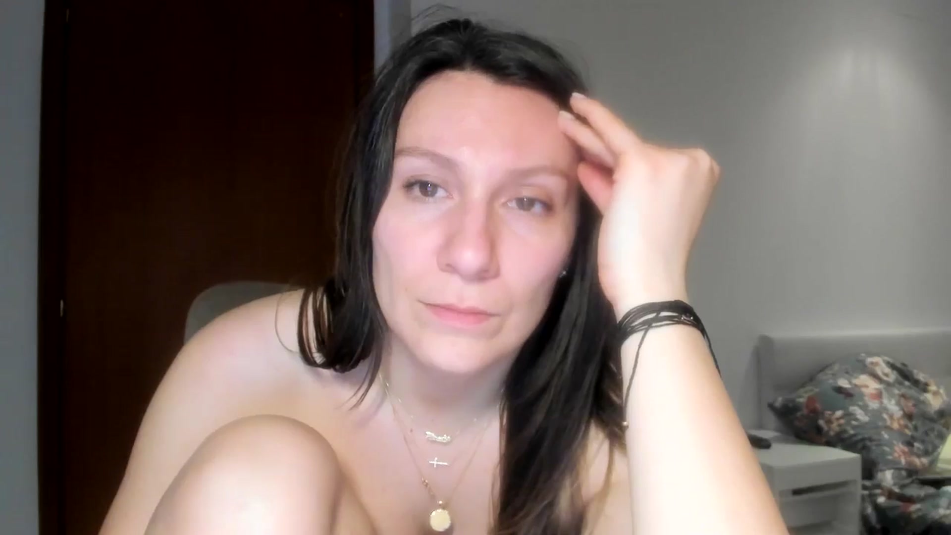 Gallery image thumbnail from ItsEvie's myfreecams stream on, 01/19/2026, 24:08 image 10 of 20