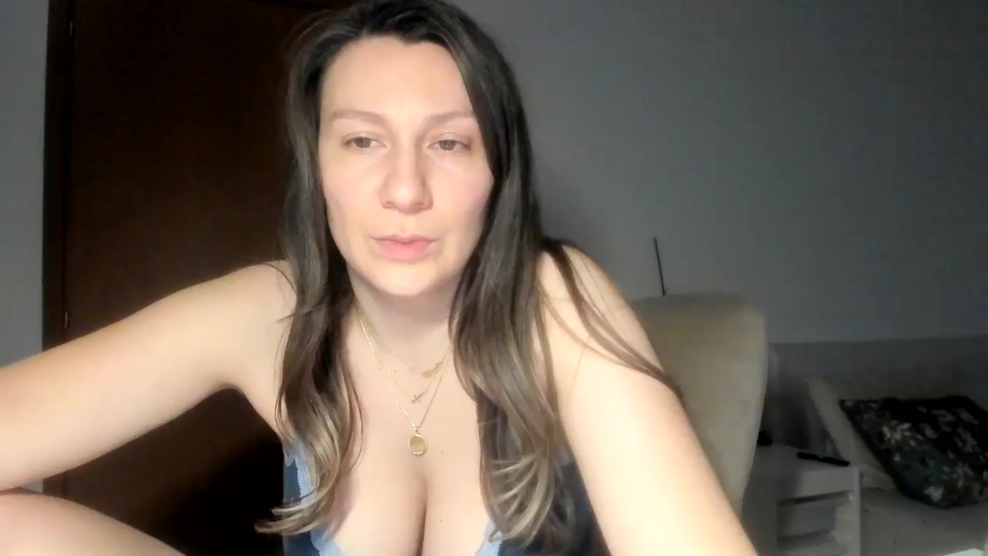 Gallery image thumbnail from ItsEvie's myfreecams stream on, 01/22/2026, 23:58 image 13 of 20