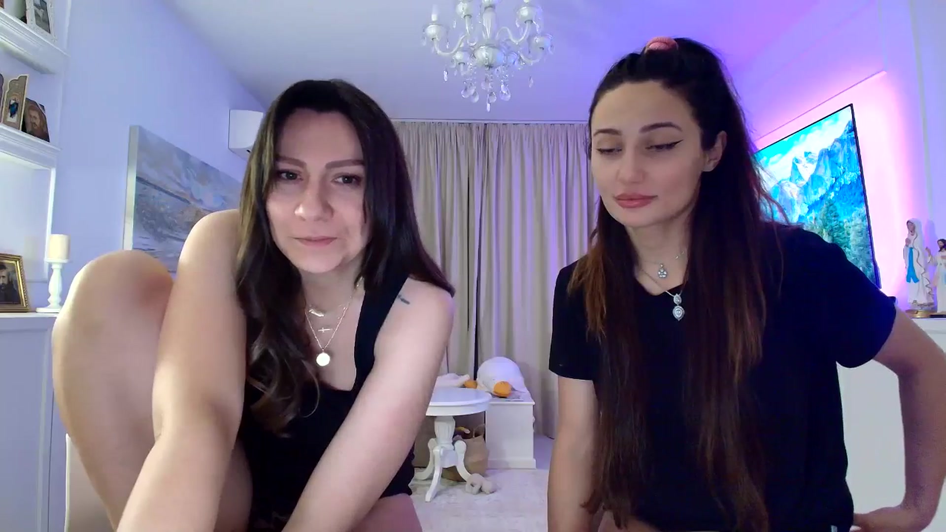Gallery image thumbnail from ItsEvie's myfreecams stream on, 01/30/2026, 23:00 image 17 of 20