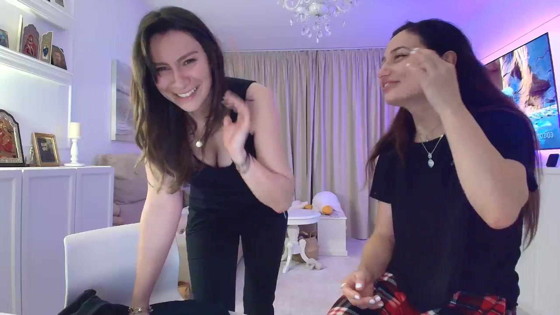 Gallery image thumbnail from ItsEvie's myfreecams stream on, 01/31/2026, 24:58 image 2 of 20