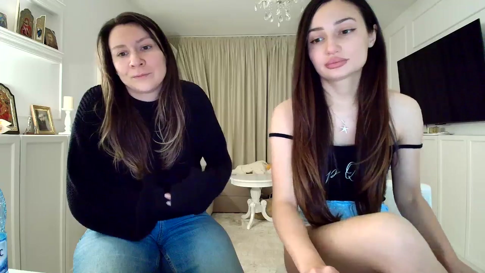 Gallery image thumbnail from ItsEvie's myfreecams stream on, 02/03/2026, 23:21 image 9 of 20