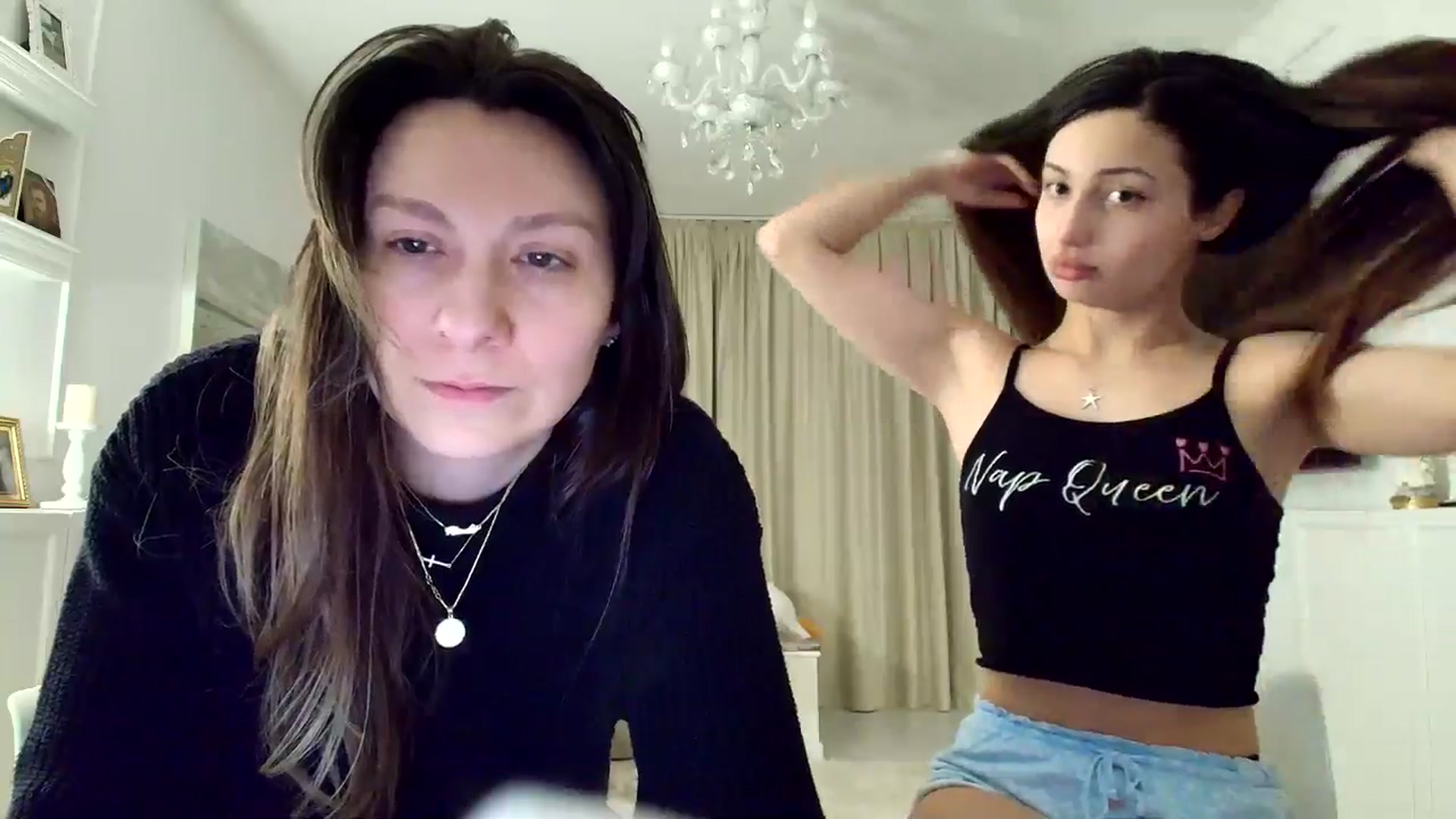 Gallery image thumbnail from ItsEvie's myfreecams stream on, 02/04/2026, 24:14 image 16 of 20