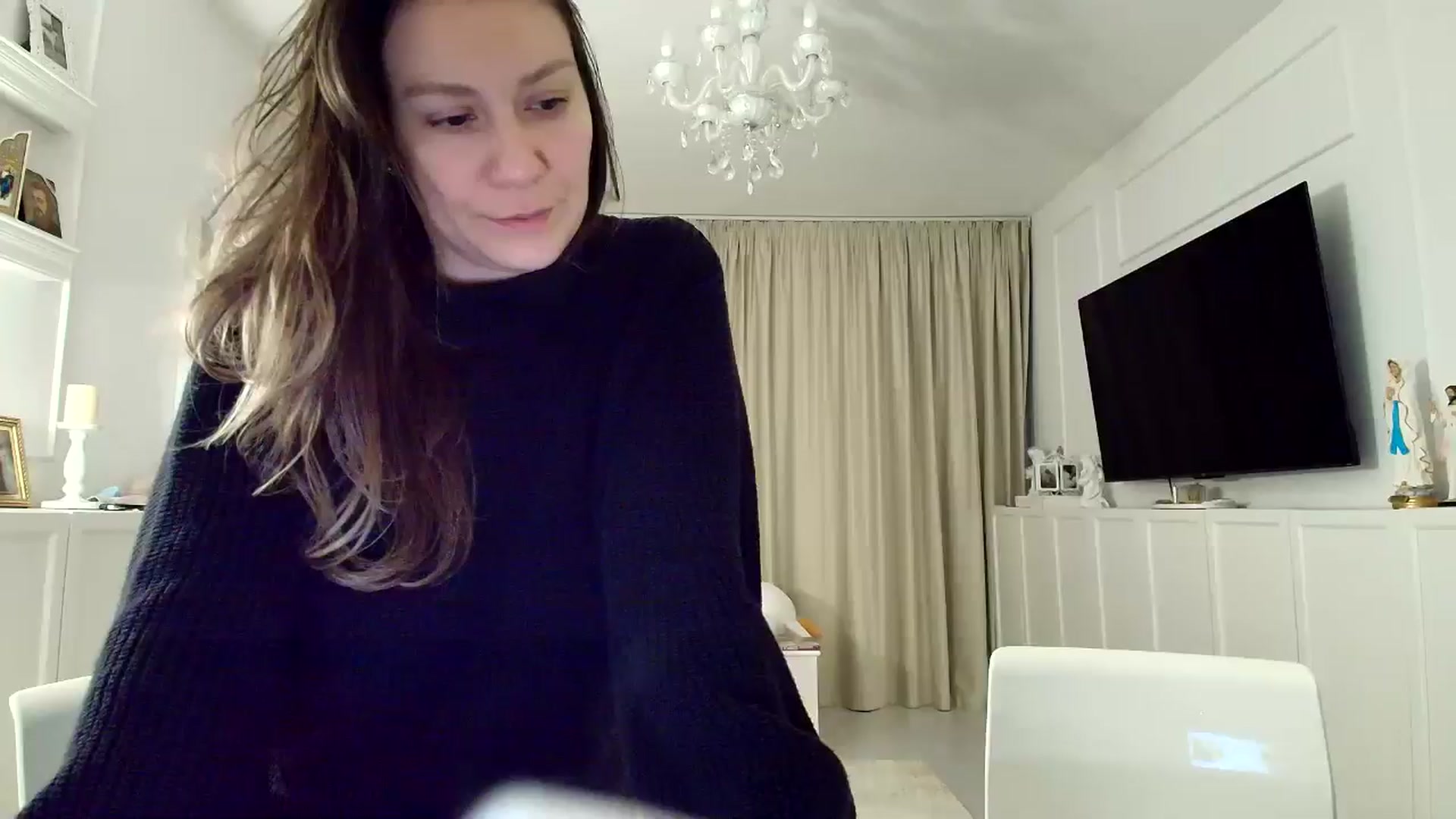 Gallery image thumbnail from ItsEvie's myfreecams stream on, 02/04/2026, 24:14 image 10 of 20