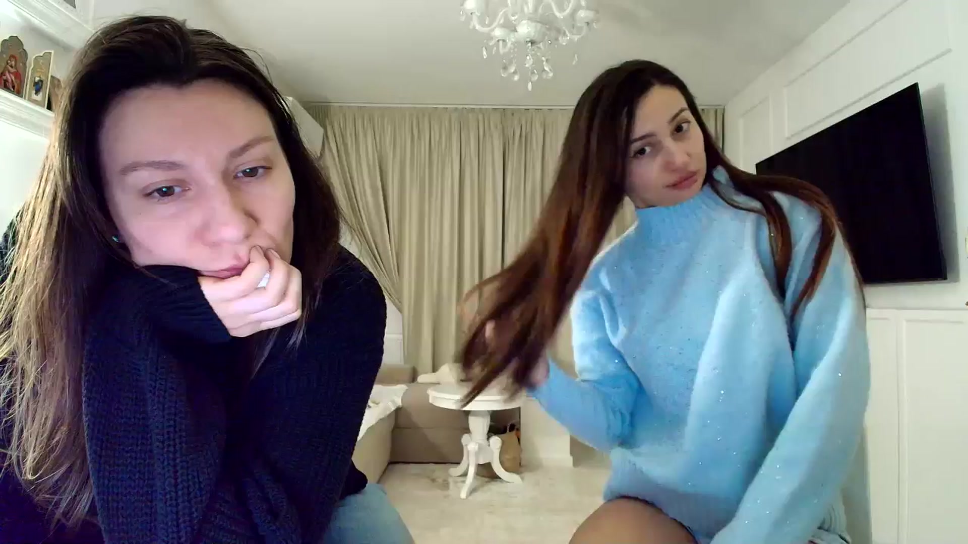 Gallery image thumbnail from ItsEvie's myfreecams stream on, 02/04/2026, 24:52 image 11 of 20