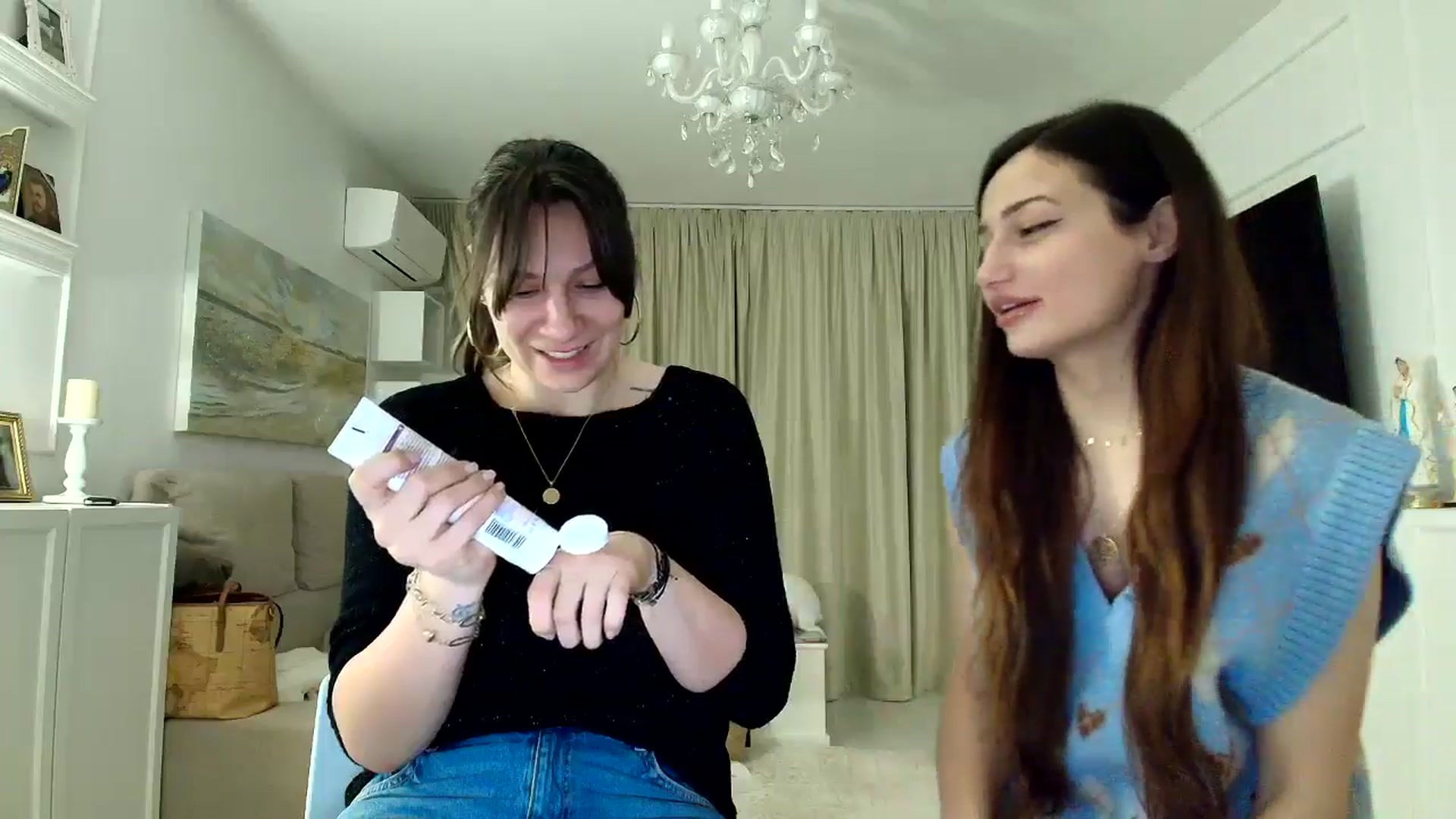 Gallery image thumbnail from ItsEvie's myfreecams stream on, 02/05/2026, 22:03 image 14 of 20