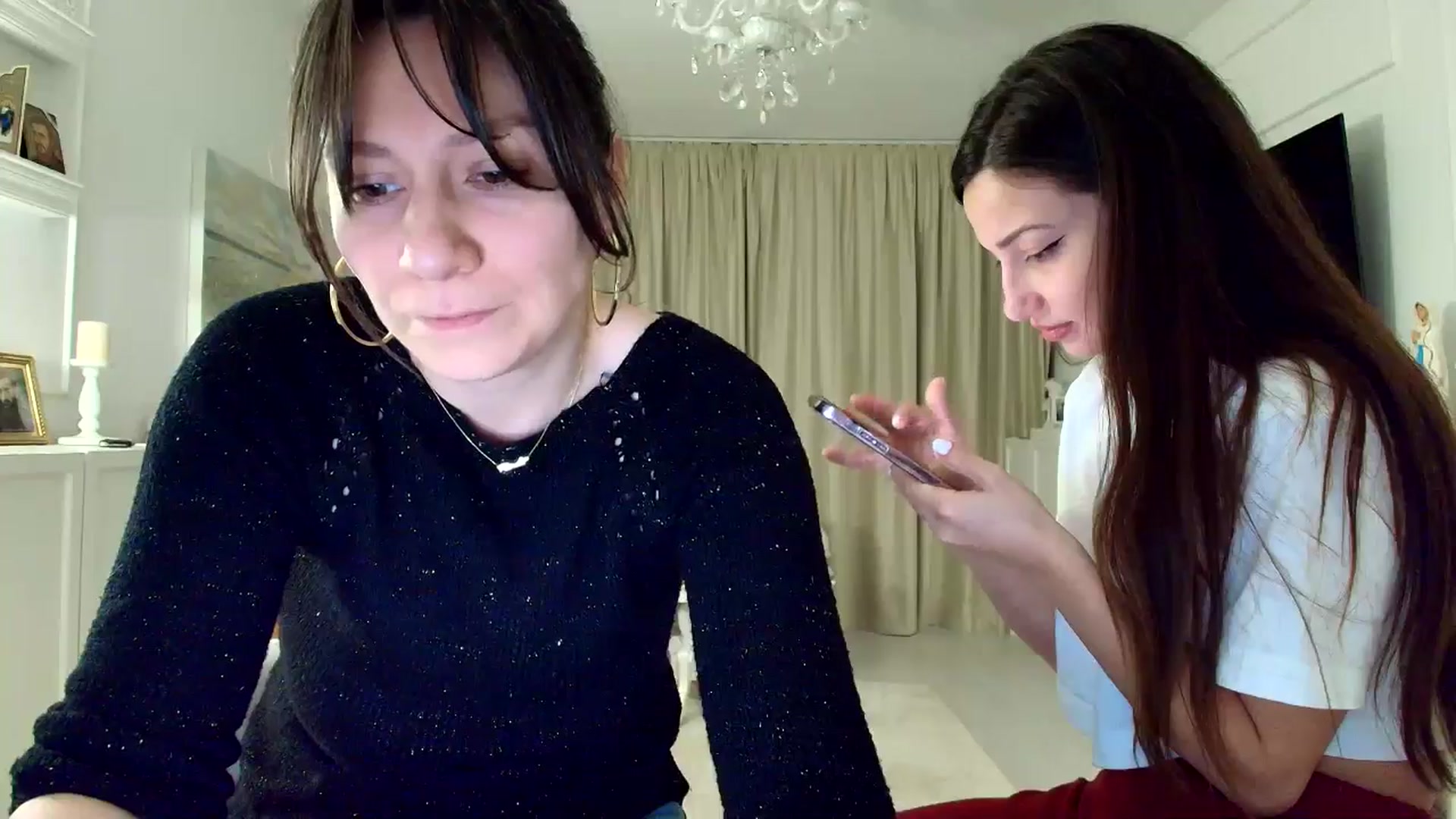 Gallery image thumbnail from ItsEvie's myfreecams stream on, 02/06/2026, 24:21 image 12 of 20