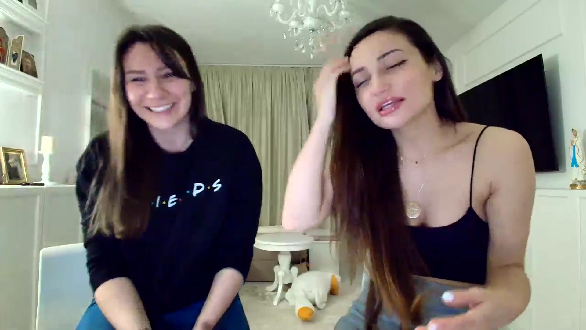 Gallery image thumbnail from ItsEvie's myfreecams stream on, 02/06/2026, 23:08 image 16 of 20