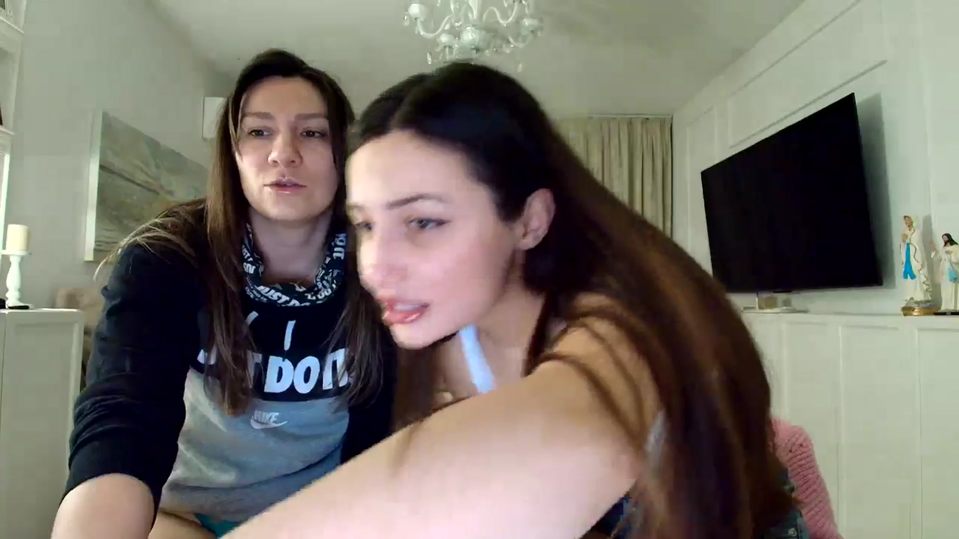 Gallery image thumbnail from ItsEvie's myfreecams stream on, 02/08/2026, 24:02 image 5 of 20