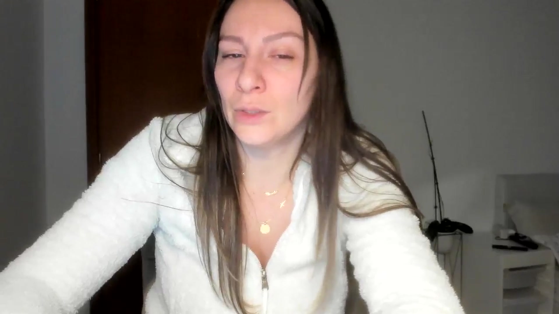 Gallery image thumbnail from ItsEvie's myfreecams stream on, 02/12/2026, 24:03 image 12 of 20