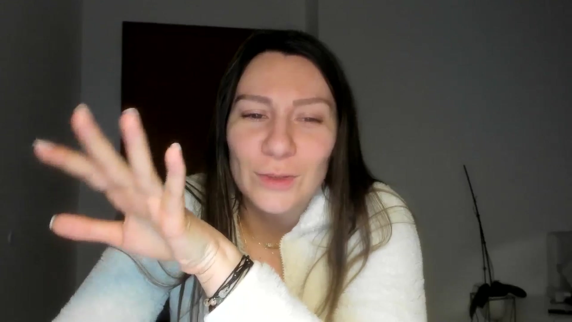 Gallery image thumbnail from ItsEvie's myfreecams stream on, 02/12/2026, 24:03 image 17 of 20