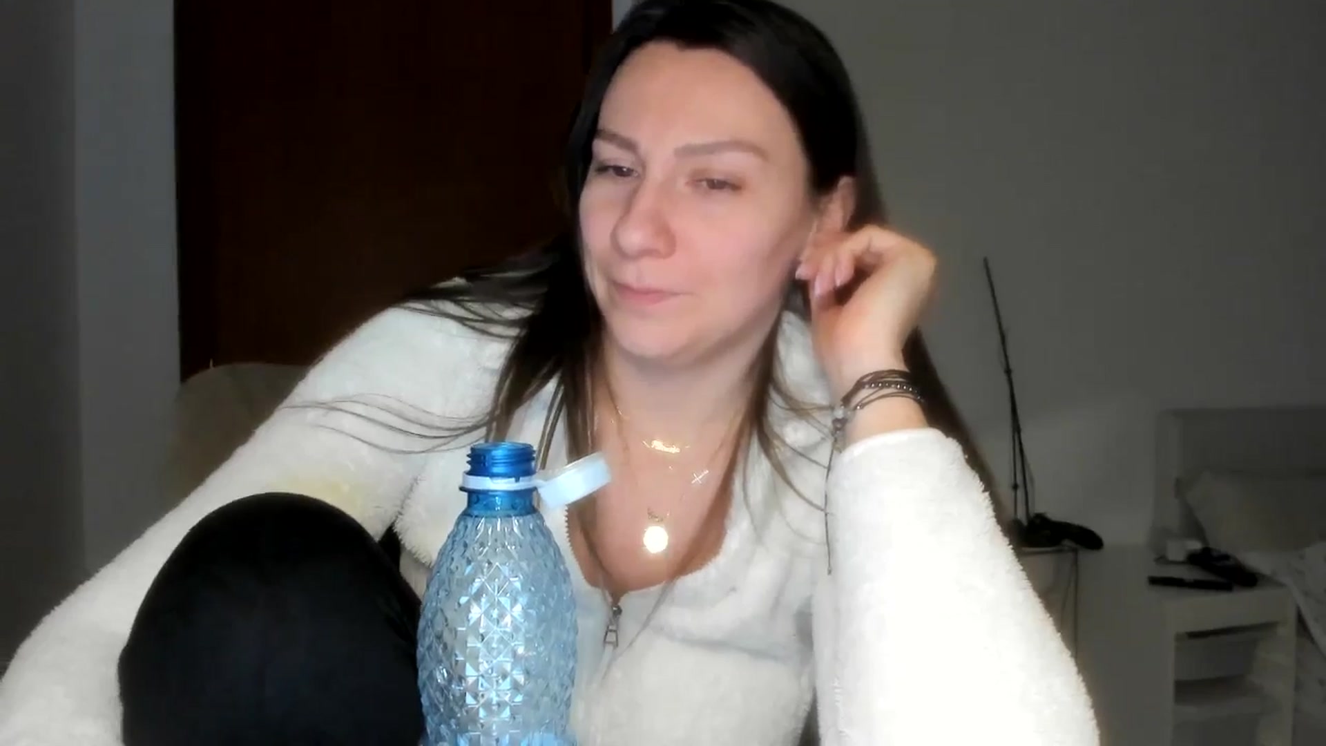 Gallery image thumbnail from ItsEvie's myfreecams stream on, 02/12/2026, 24:03 image 5 of 20