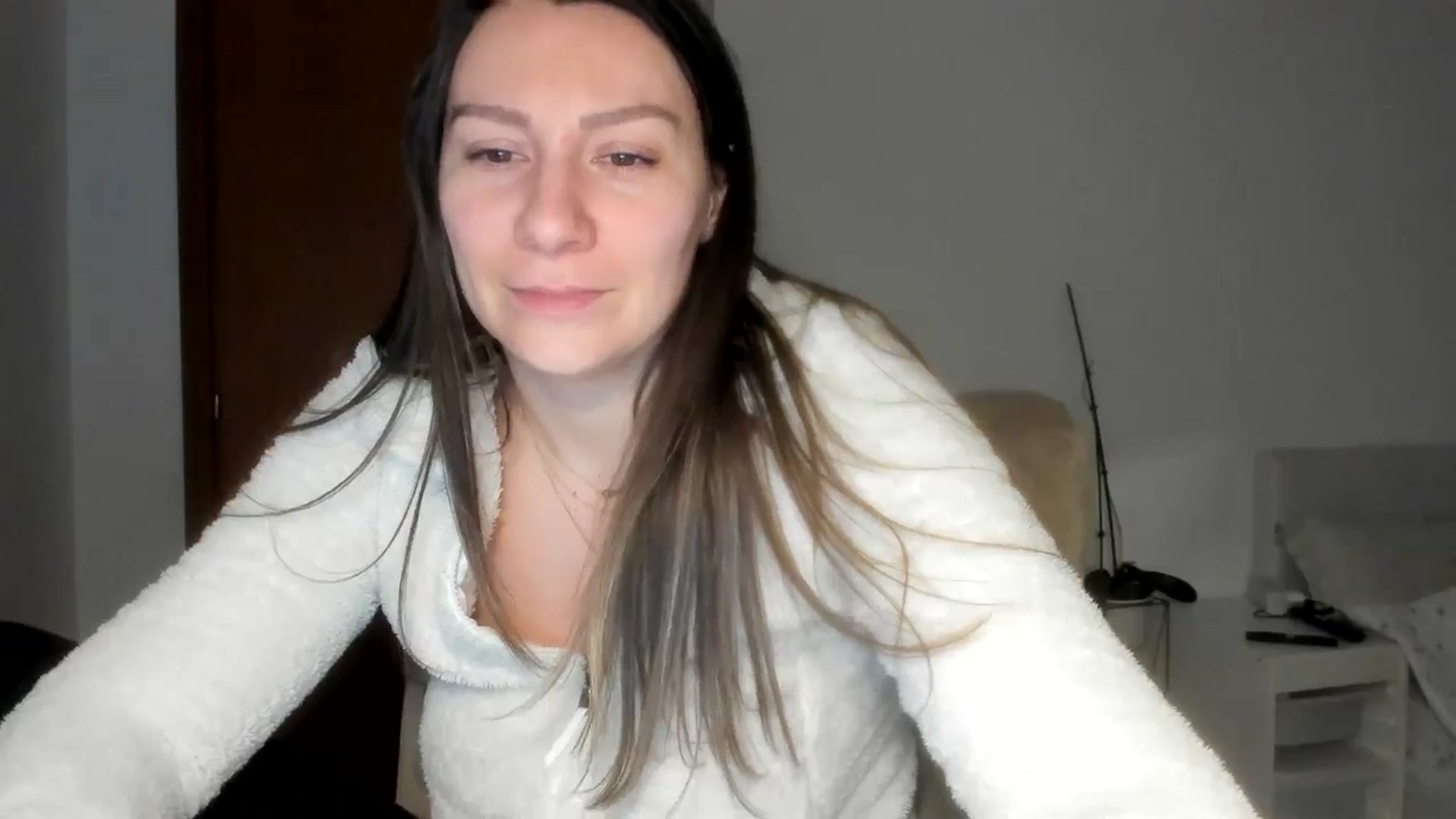 Gallery image thumbnail from ItsEvie's myfreecams stream on, 02/12/2026, 24:03 image 4 of 20