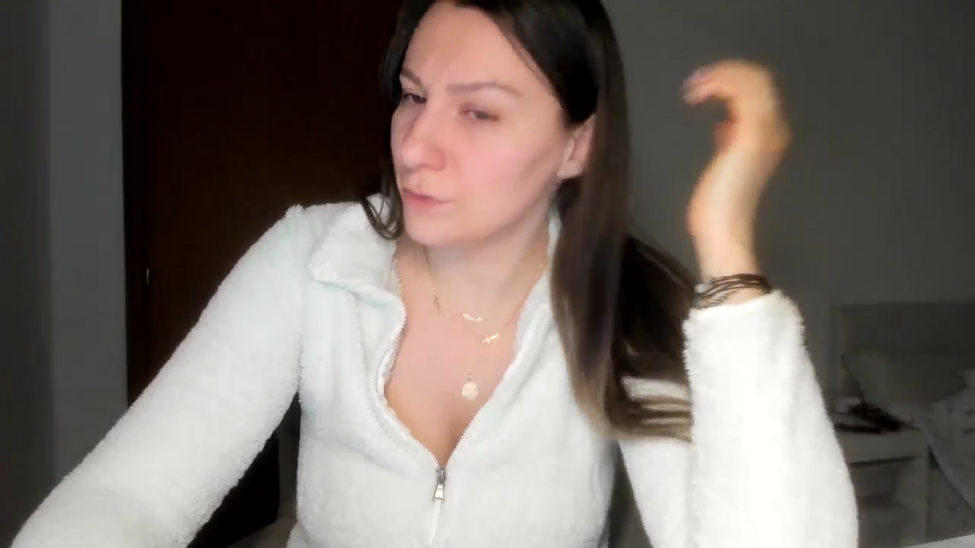 Gallery image thumbnail from ItsEvie's myfreecams stream on, 02/12/2026, 24:03 image 10 of 20