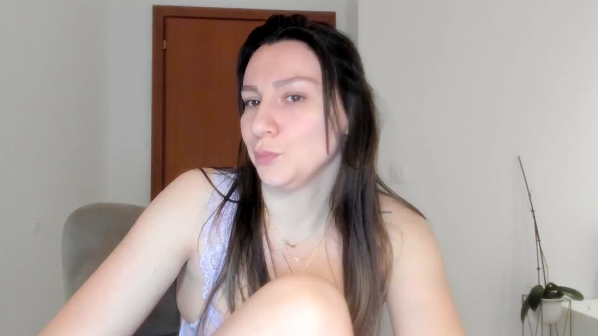 Gallery image thumbnail from ItsEvie's myfreecams stream on, 02/14/2026, 24:03 image 6 of 20