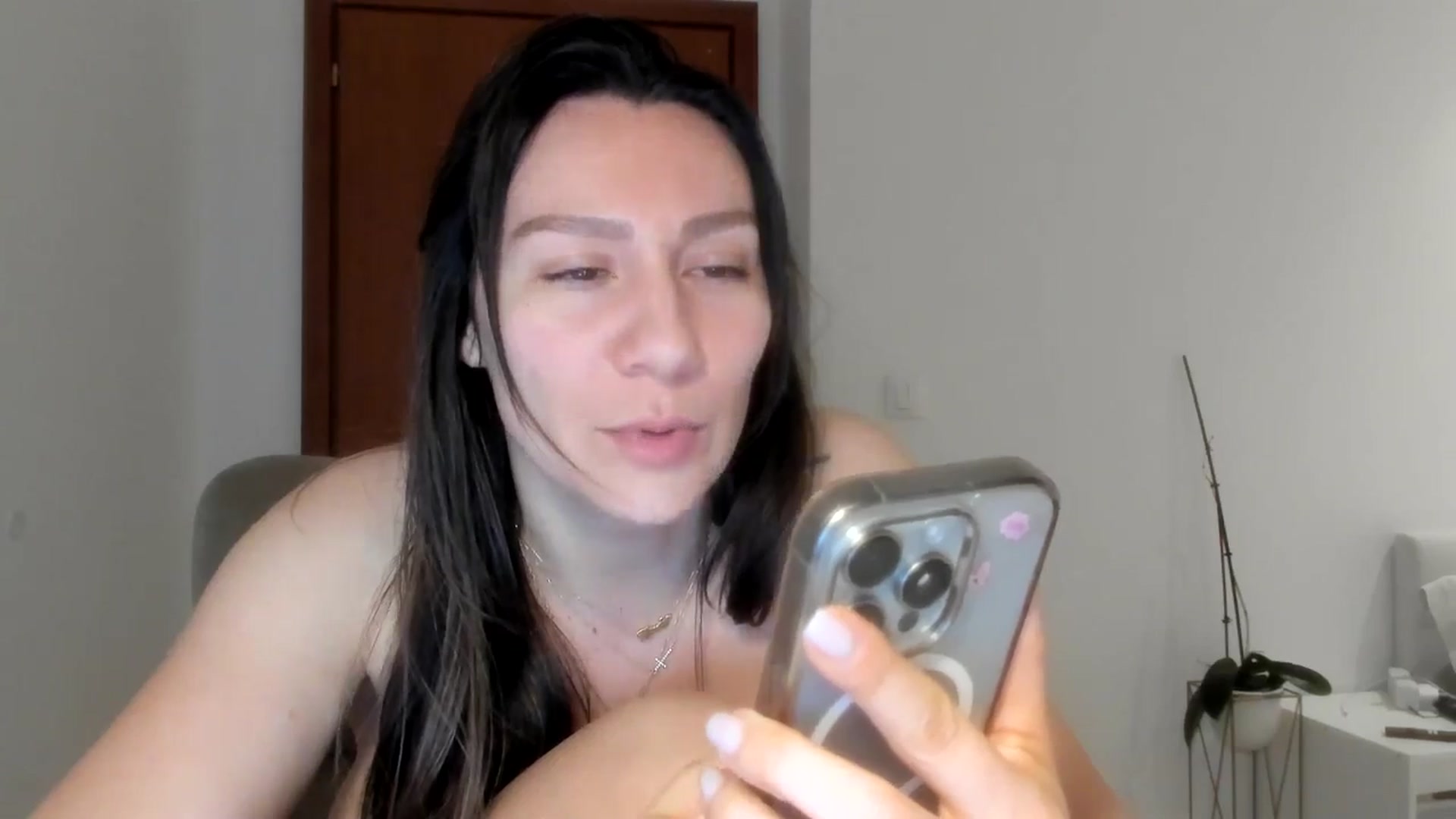 Gallery image thumbnail from ItsEvie's myfreecams stream on, 02/14/2026, 24:56 image 2 of 20