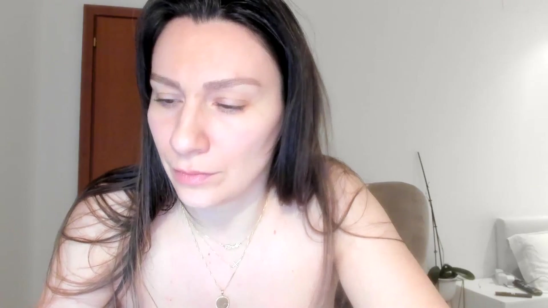 Gallery image thumbnail from ItsEvie's myfreecams stream on, 02/14/2026, 24:56 image 19 of 20