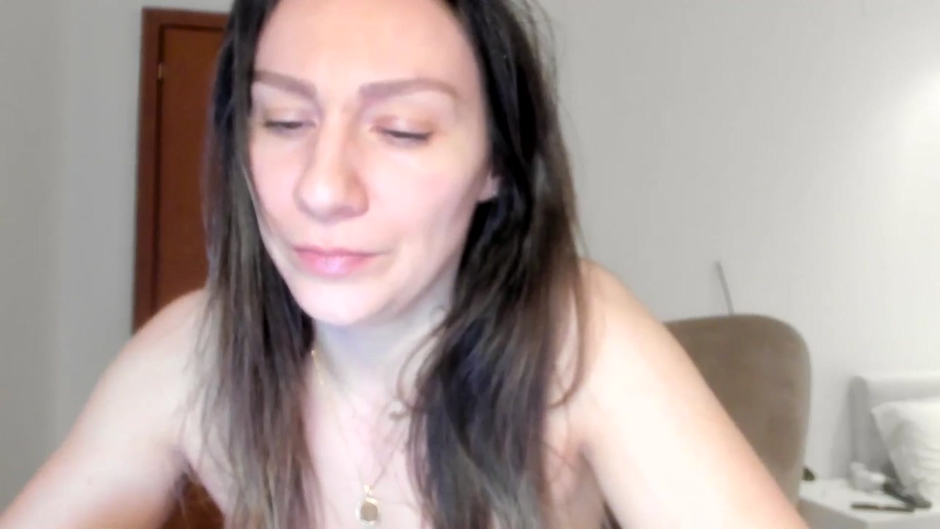 Gallery image thumbnail from ItsEvie's myfreecams stream on, 02/14/2026, 24:56 image 16 of 20